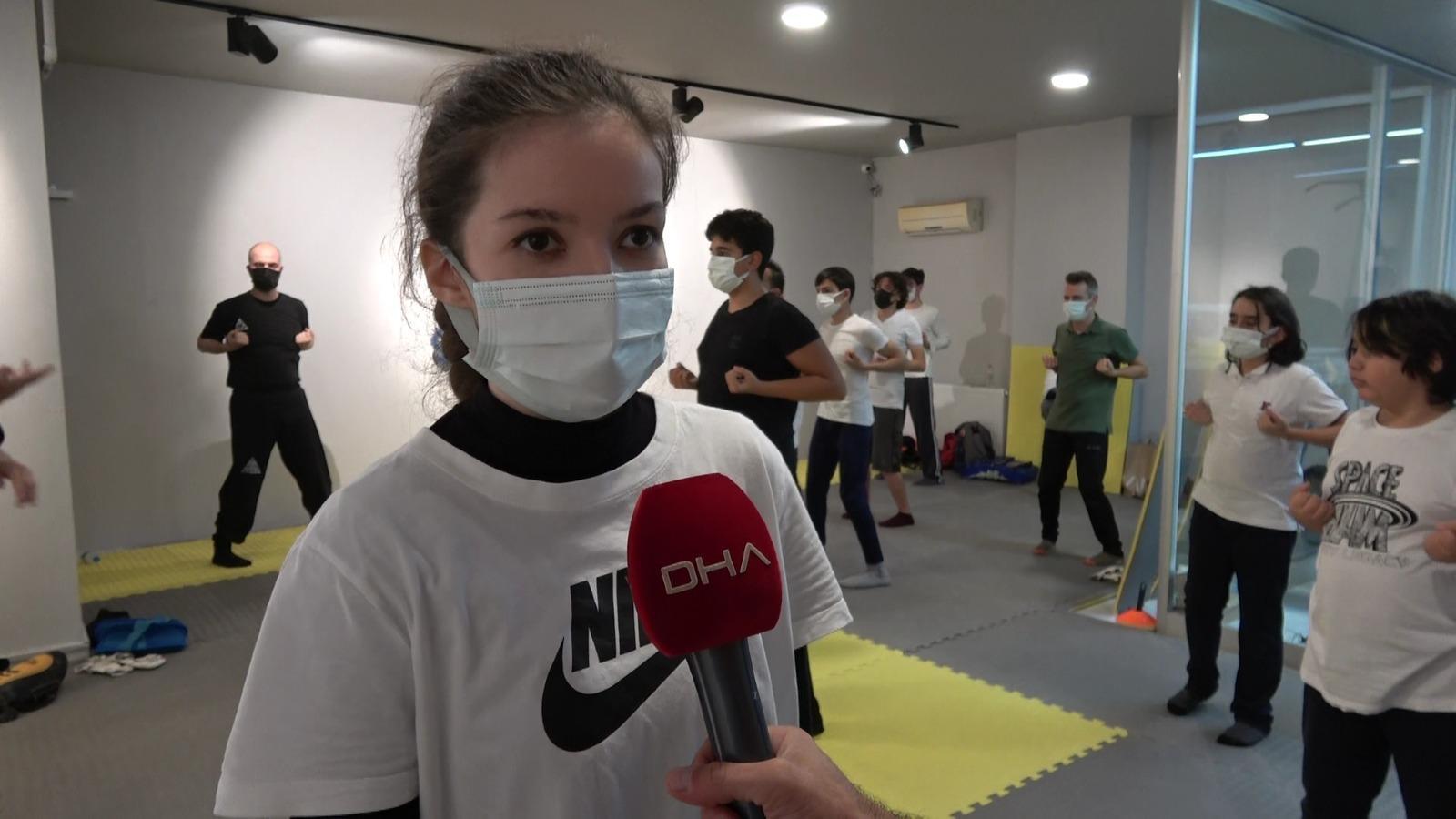 Sağlıkçı kadınlar, şiddete karşı savunma sporları öğreniyor