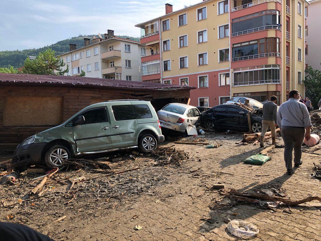 Kastamonu, Sinop ve Bartın’daki selde hayatını kaybedenlerin sayısı 17’ye yükseldi