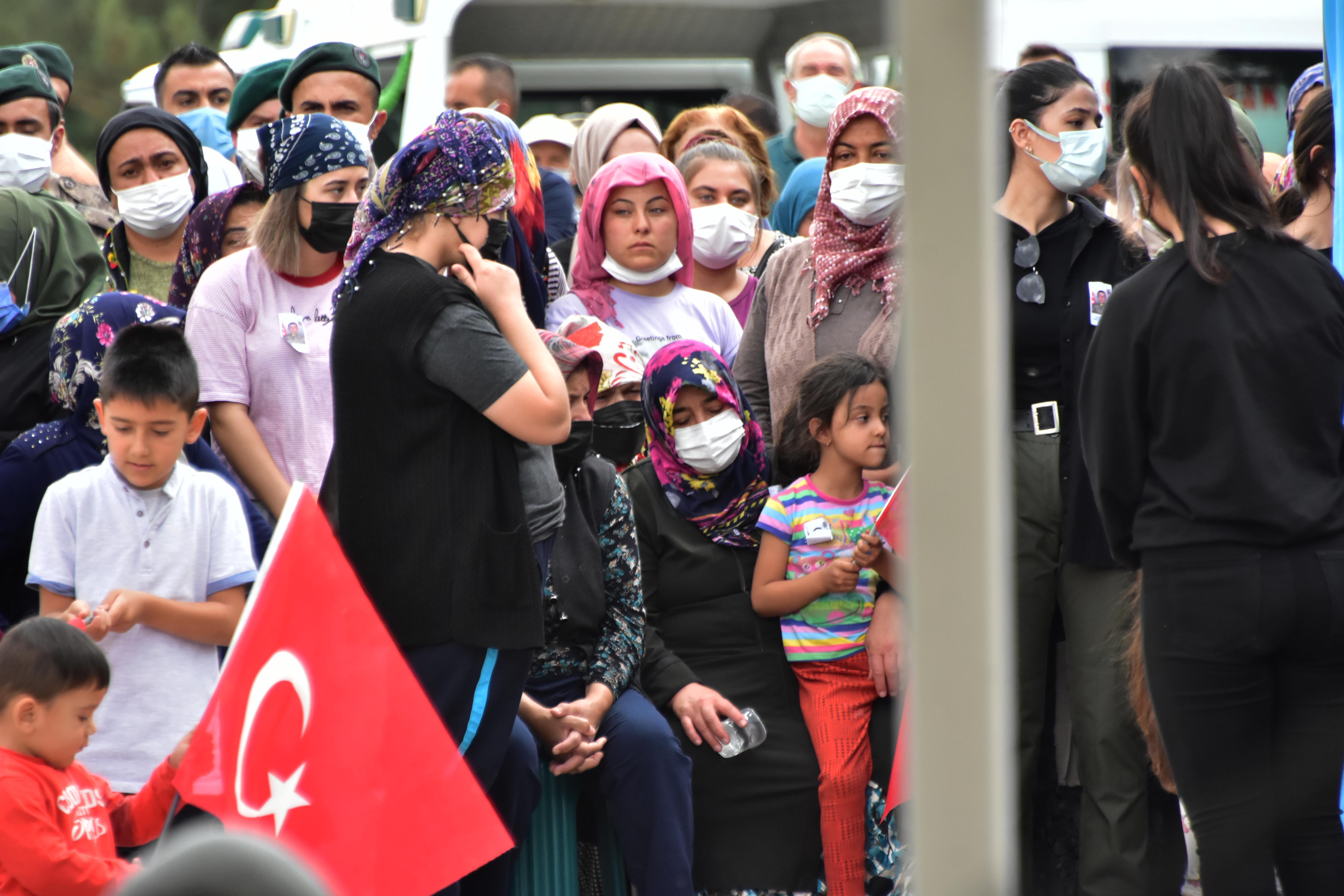 Şehit Erdem son yolculuğuna uğurlandı