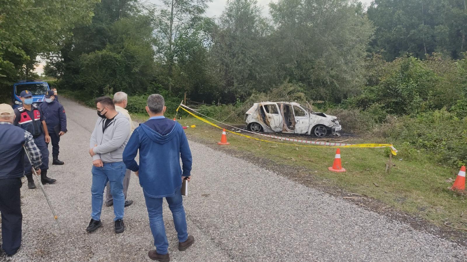 Amatör futbolcu, yanan aracında ölü bulundu