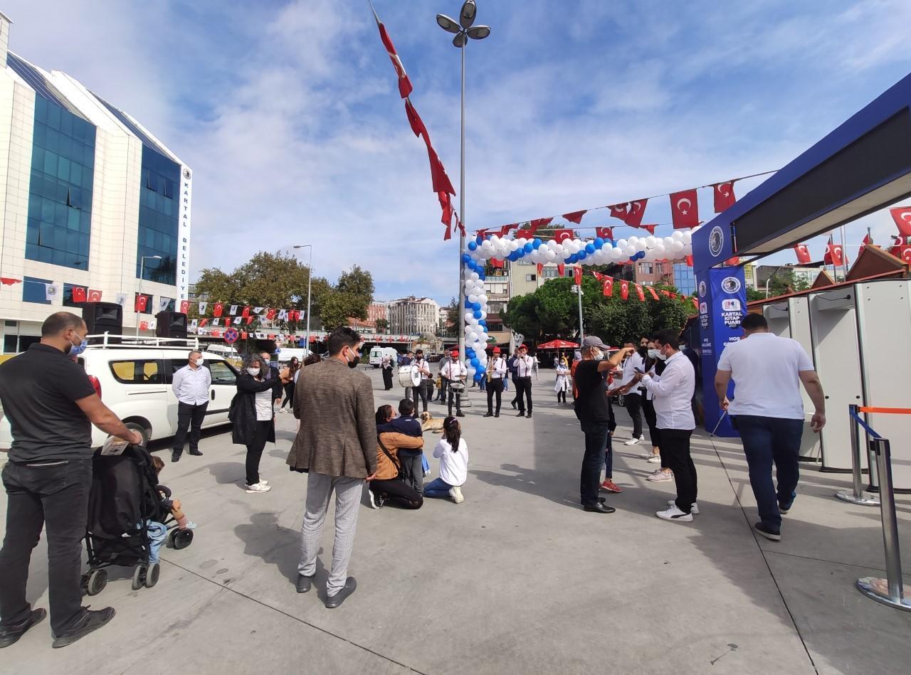 Kartal Kitap Fuarı okurseverlere kapılarını açtı