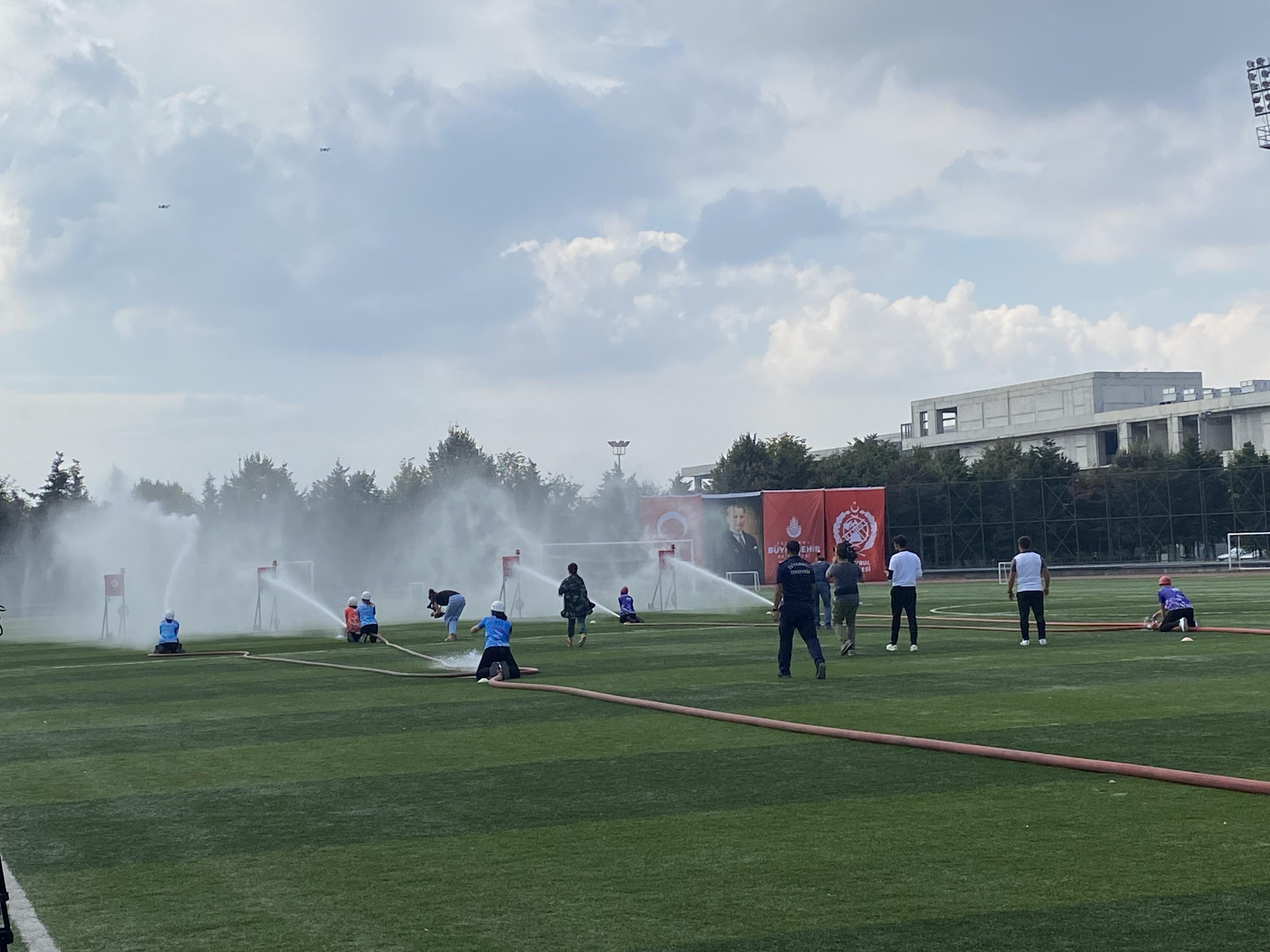 İBBde eğitimlerini tamamlayan 37 kadın itfaiye çalışanı göreve hazır