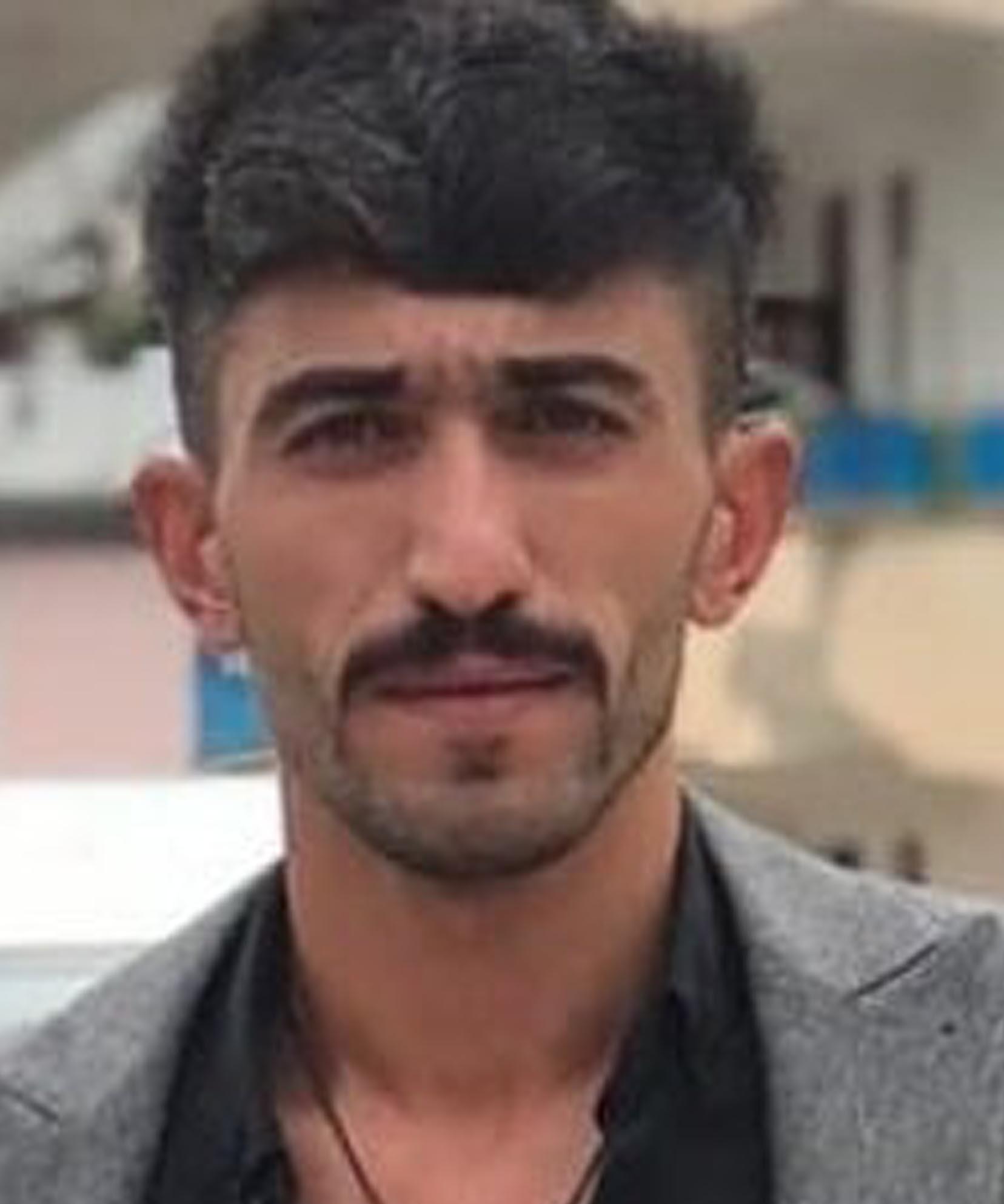 Yol çalışmasında kayaların altında kalan operatör öldü