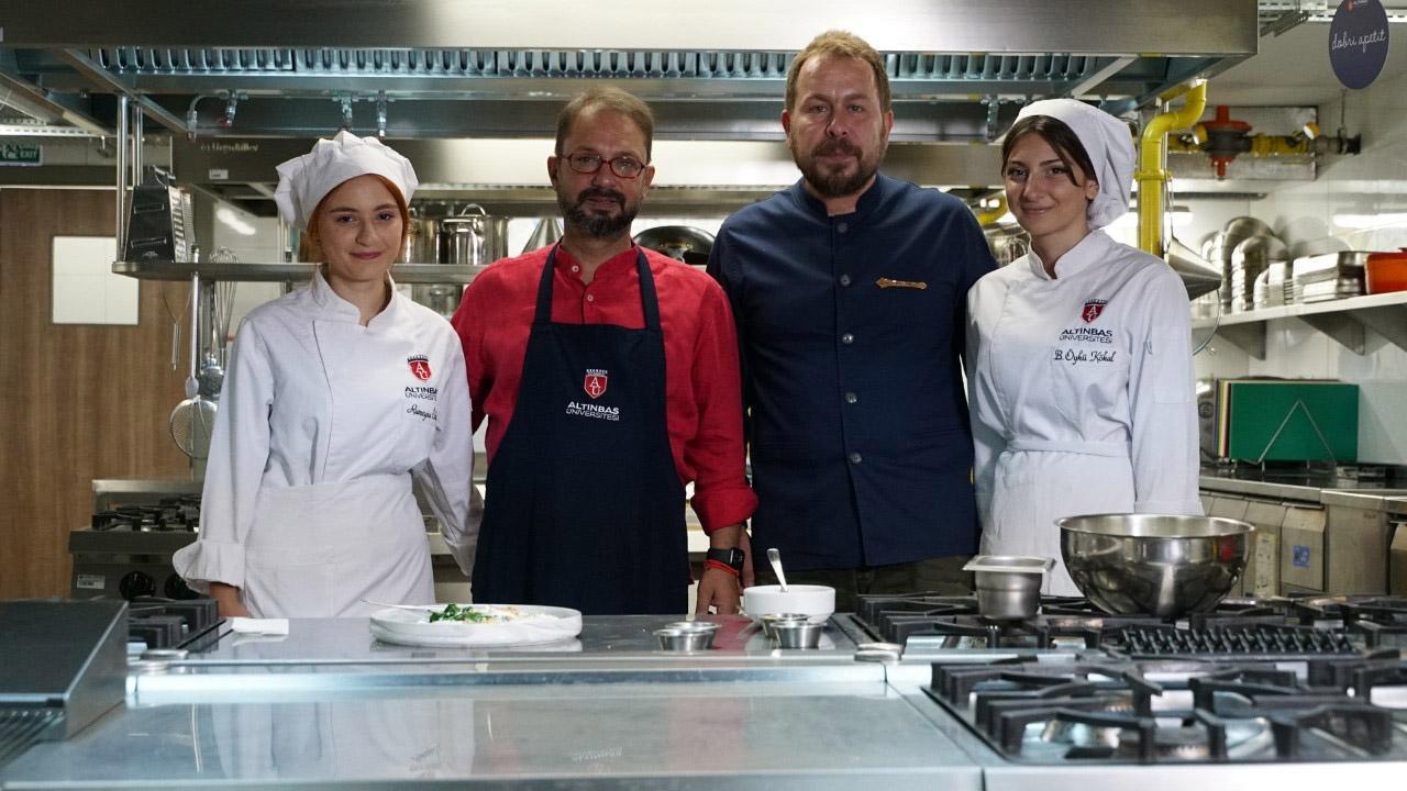 Ödüllü şef Akkor, Altınbaş Üniversitesi Gastronomi bölümünde