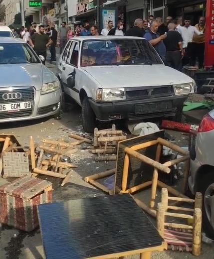 Ehliyetsiz kullandığı araçta fren yerine gaza bastı, 3 kişiyi yaraladı