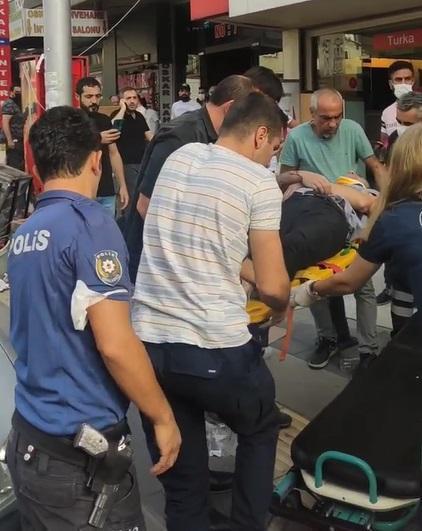 Ehliyetsiz kullandığı araçta fren yerine gaza bastı, 3 kişiyi yaraladı