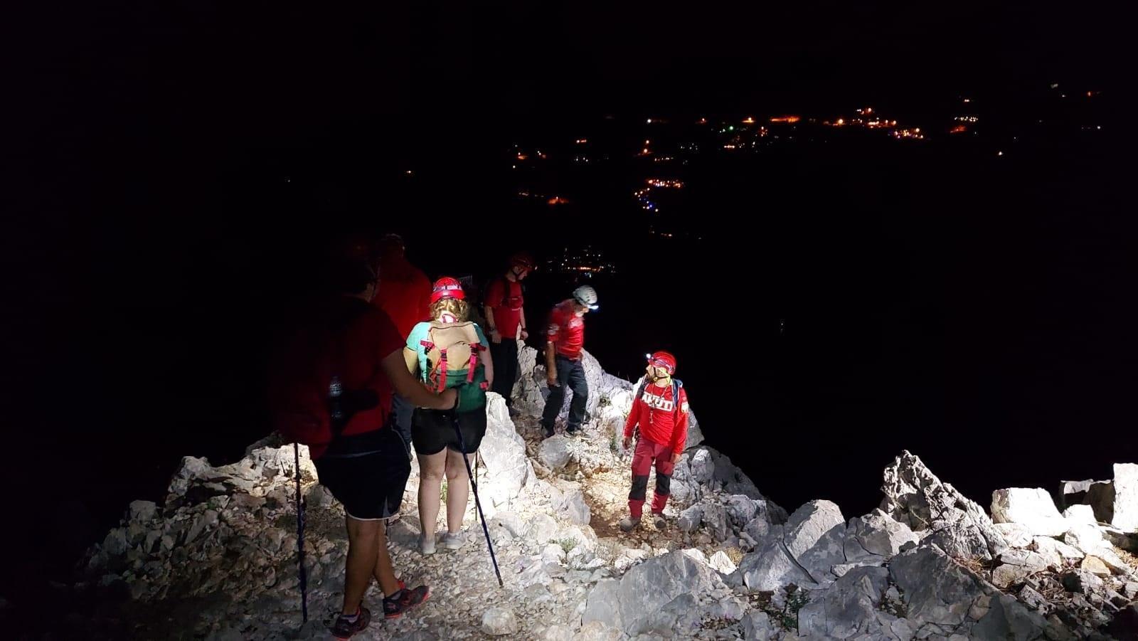 Doğa yürüyüşünde kaybolan Rus çift bulunarak kurtarıldı