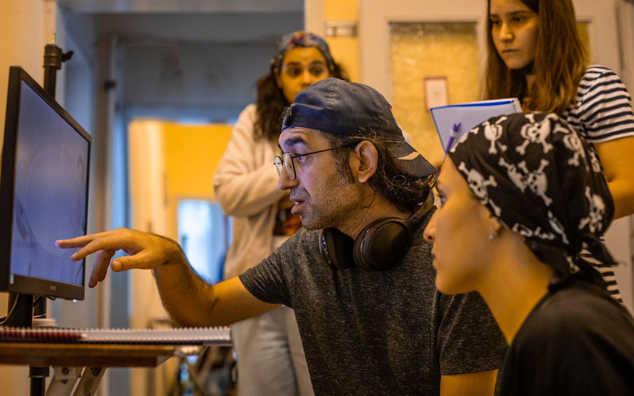 Öğrenciyken 8 kısa filminin ödülü ile sinema filmi çekiyor