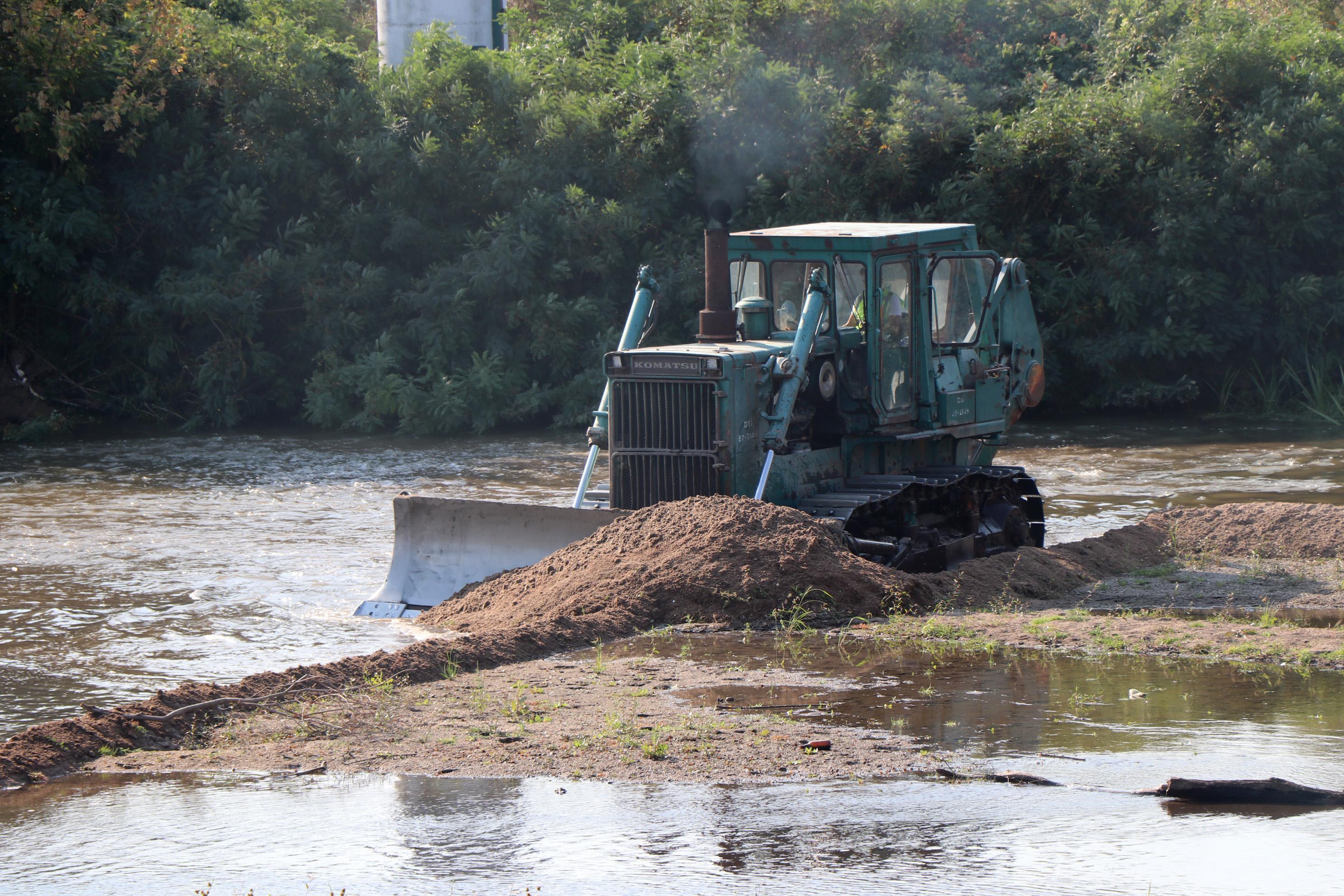 Tunca Nehrinde taşkın riskine karşı yatak genişletme çalışması başlatıldı