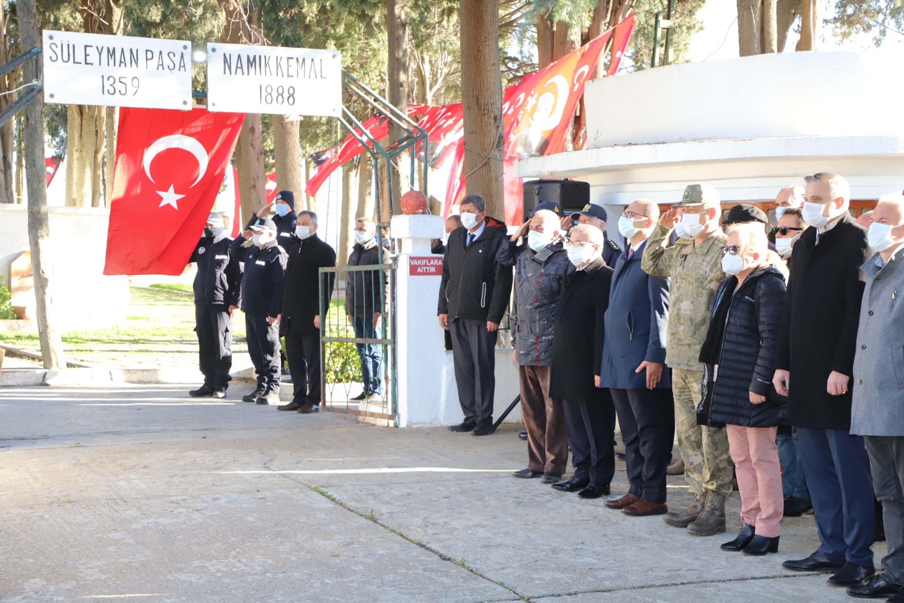 Namık Kemal mezarı başında anıldı
