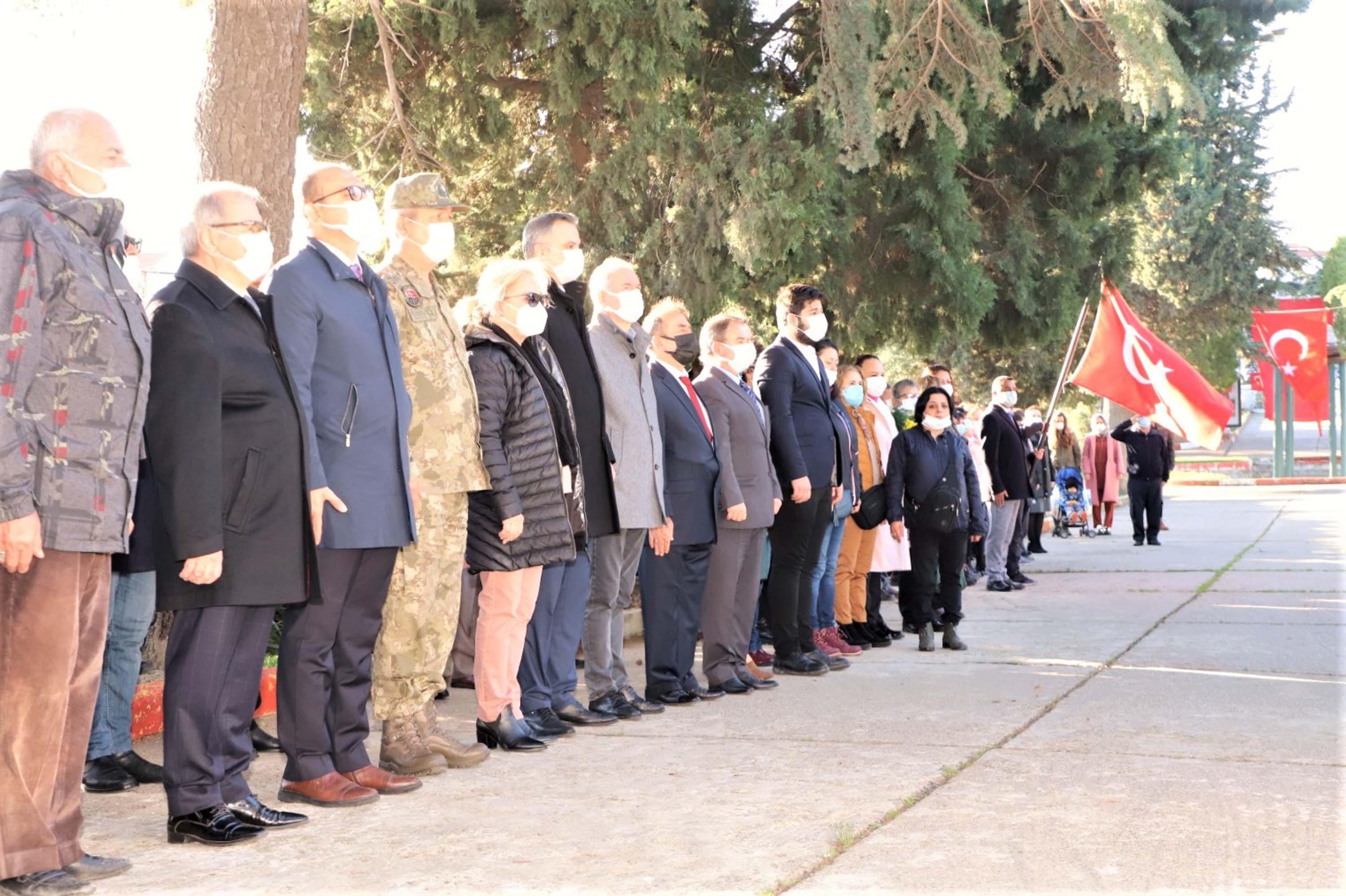 Namık Kemal mezarı başında anıldı