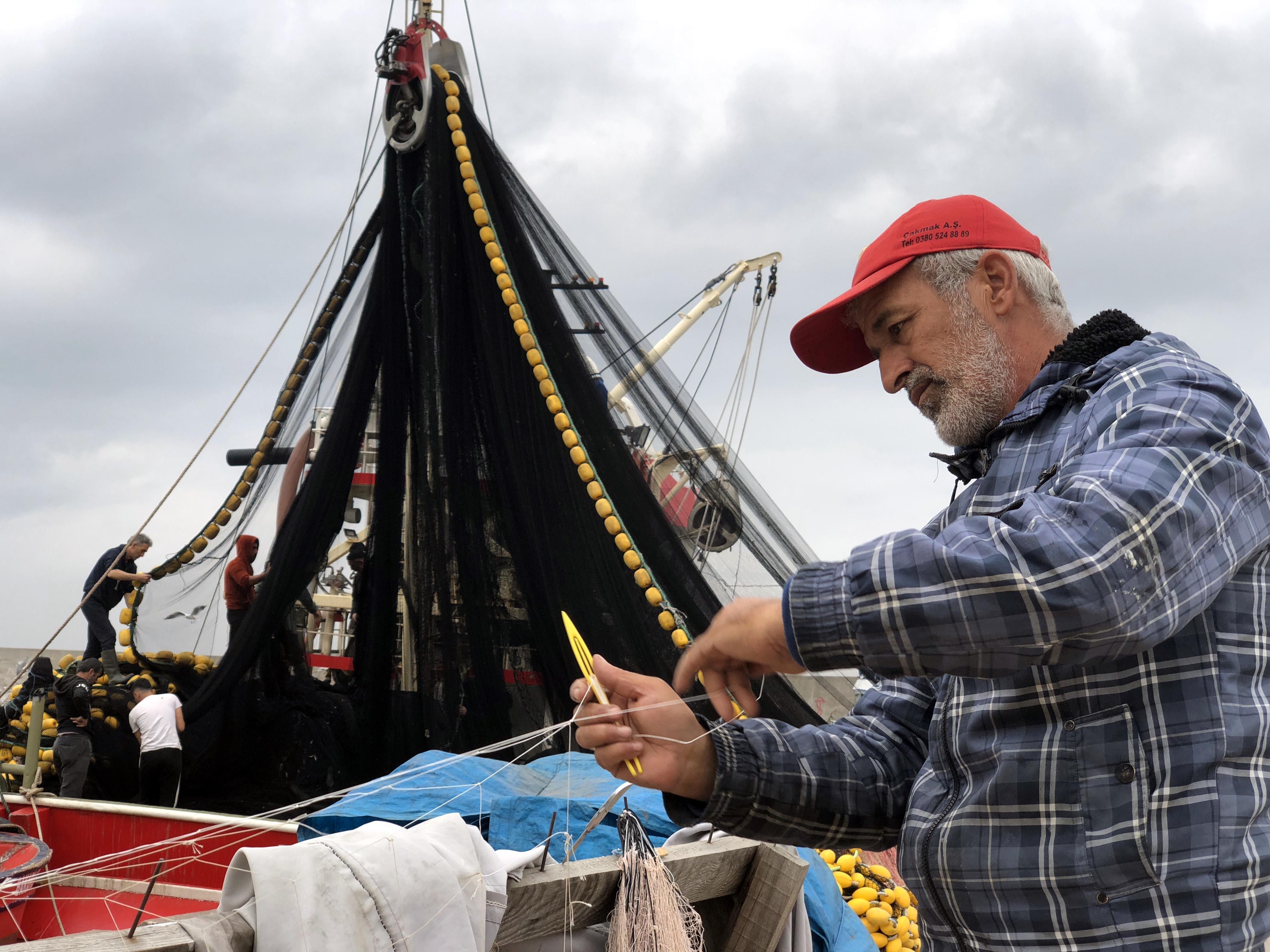 Zonguldakta balıkçıların umudu mezgit ve çinekop
