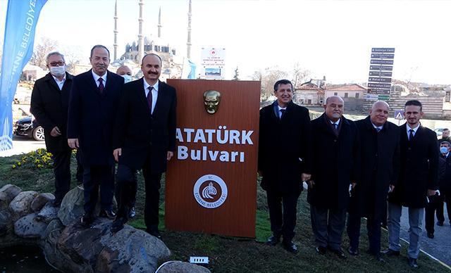 Edirnede 18 bin 742 metrelik  Atatürk Bulvarı açıldı; başkan Türkiyenin en uzunu dedi