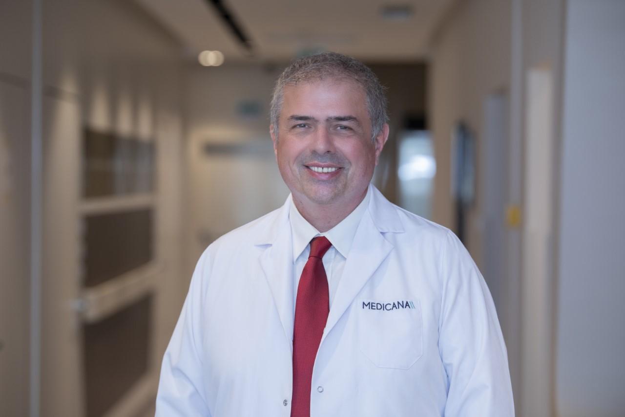 “Ses kısıklığında lazer tedavisi komplikasyon riskini azaltıyor”