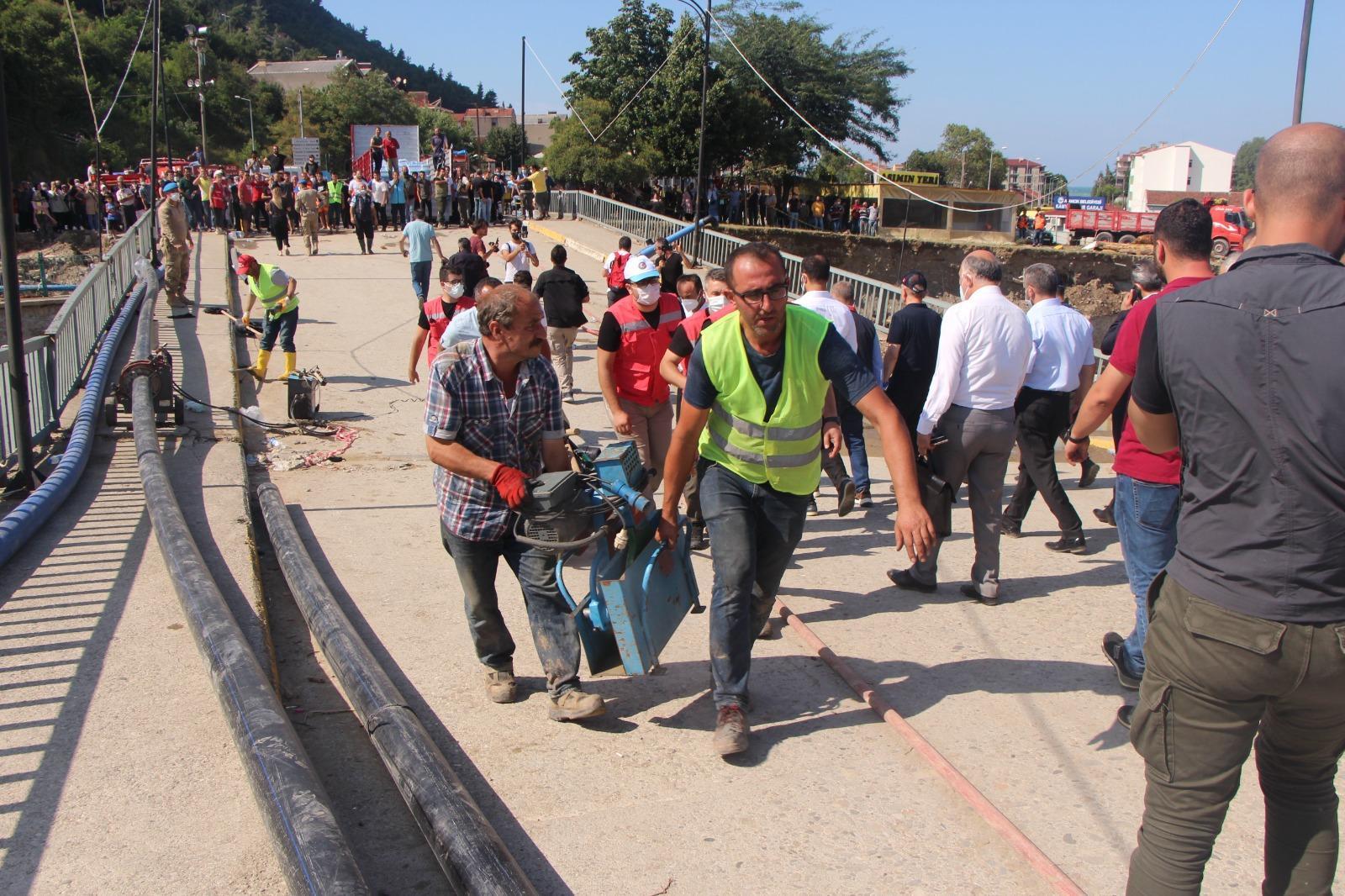 Sinop’ta selin izleri siliniyor