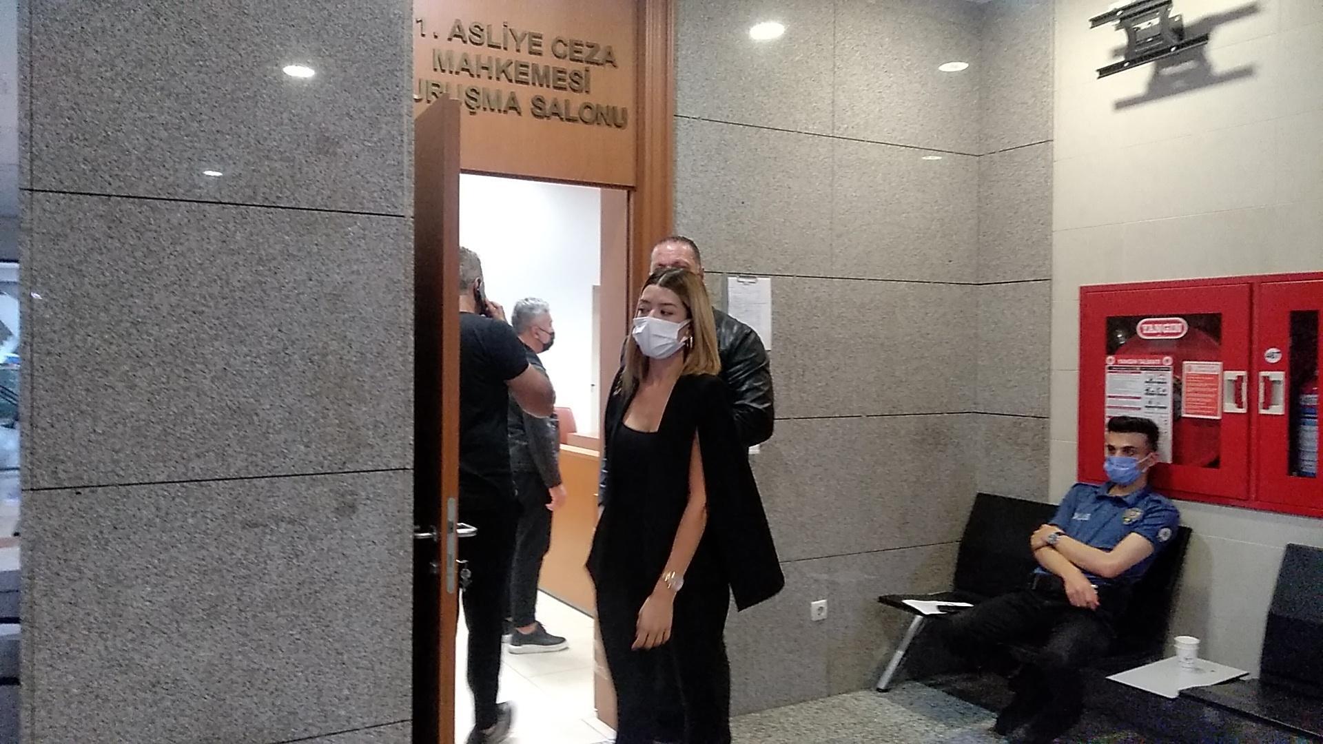 Özcan Deniz eski eşini darp ettiği iddiasıyla hakim karşısında