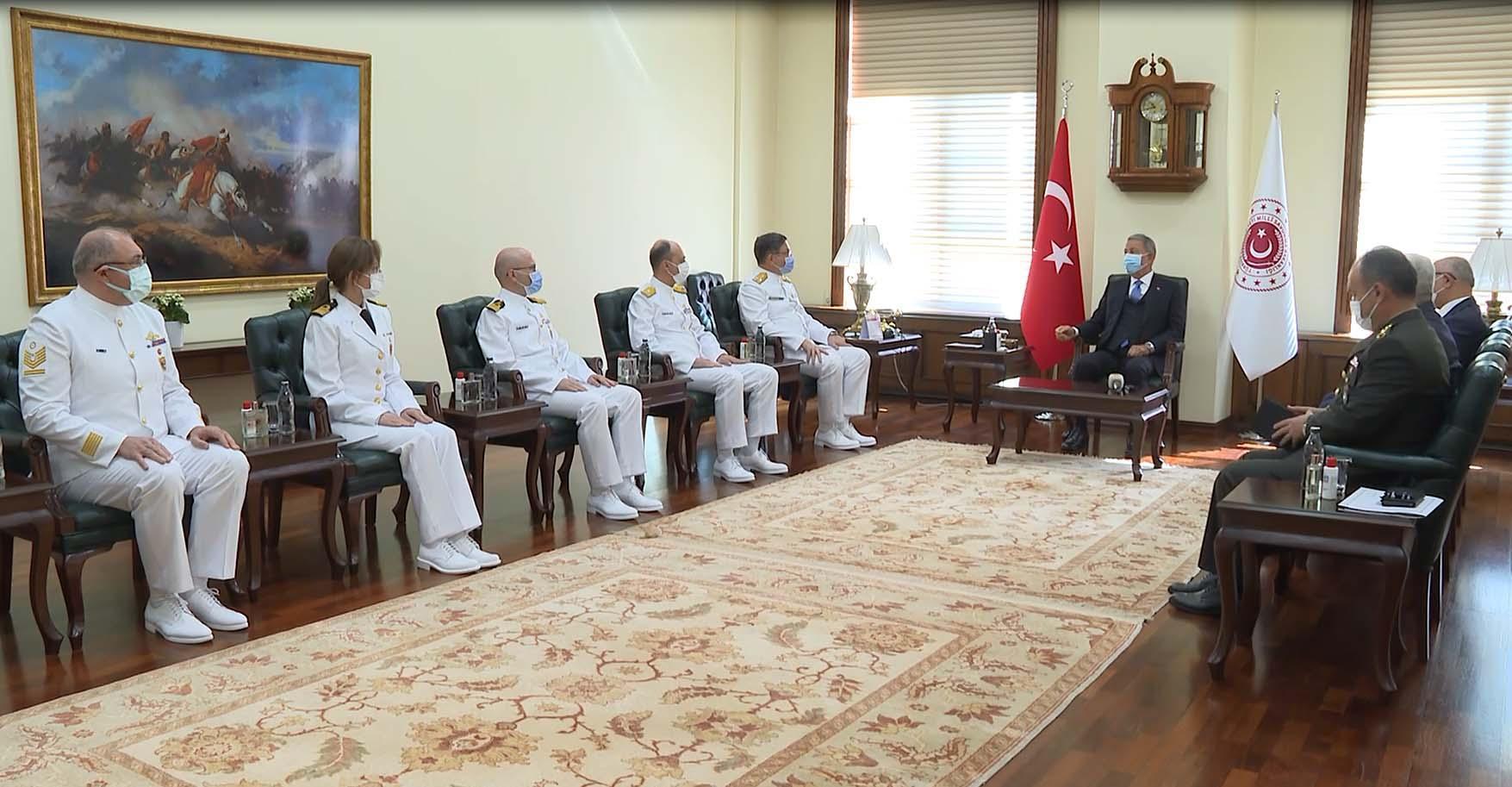 Bakan Akardan Deniz Kuvvetleri Günü kutlaması