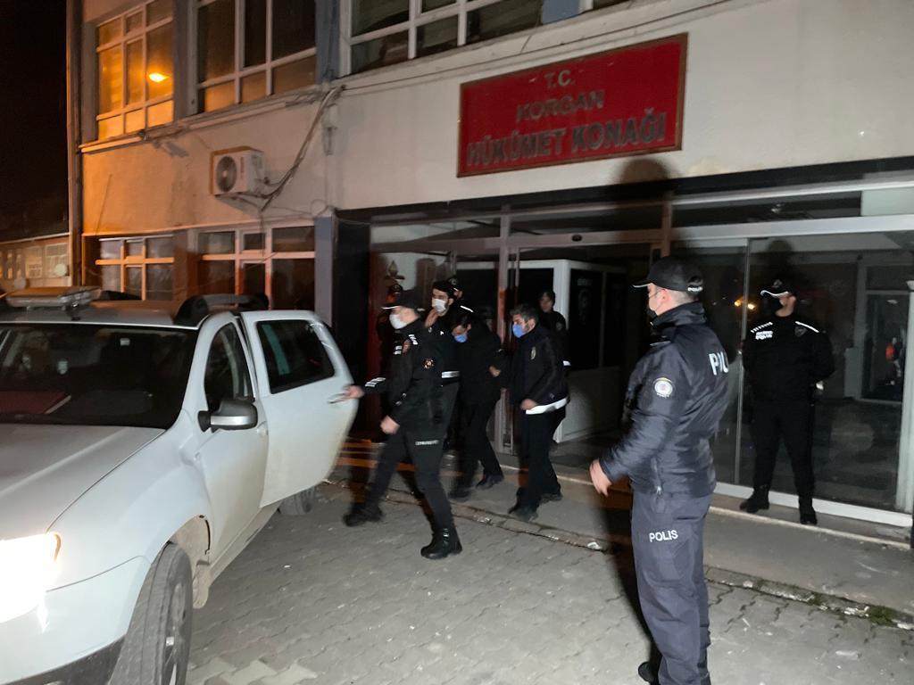 Eşini minibüsle ezerek öldüren koca tutuklandı