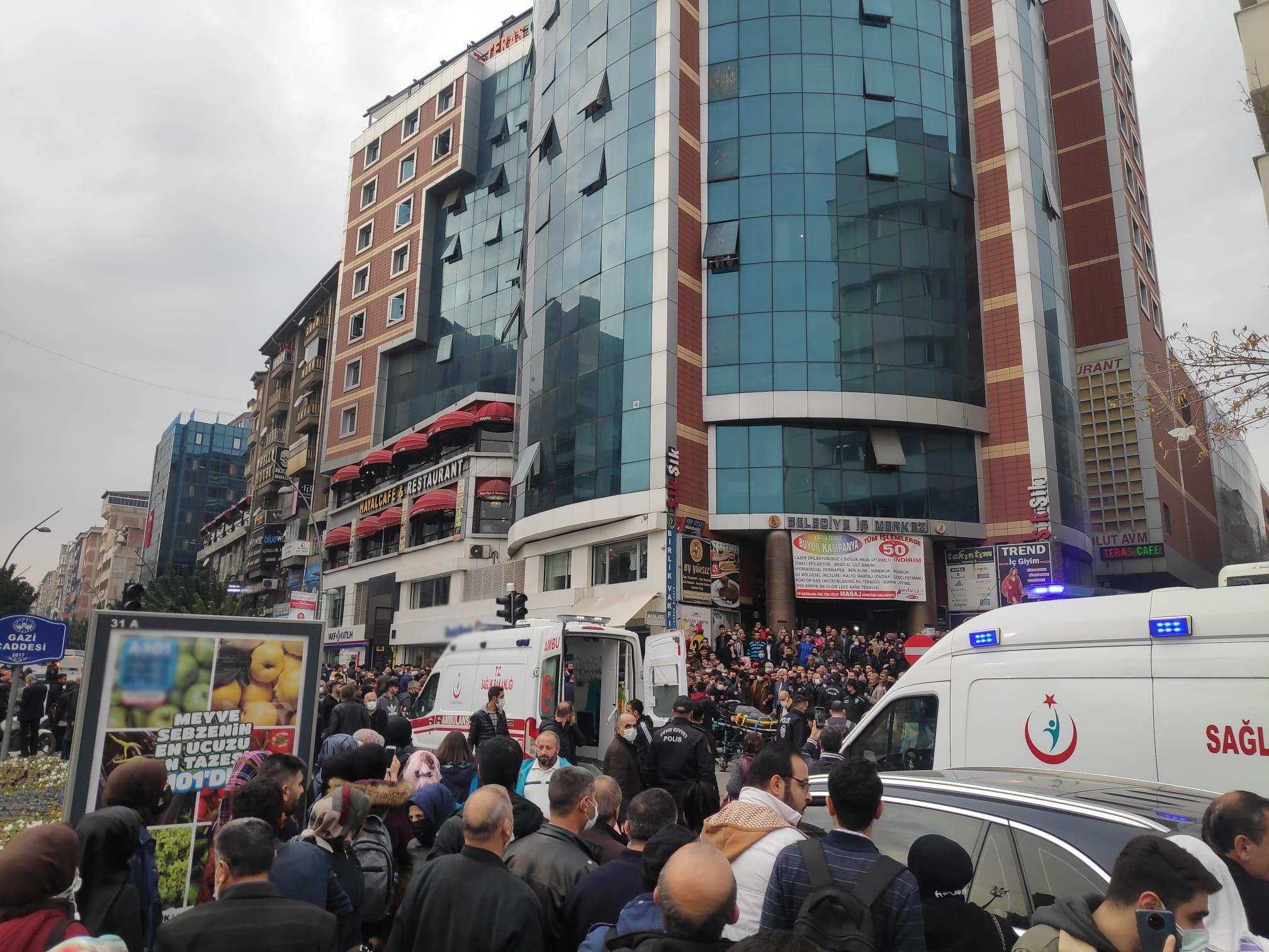 10uncu kattan atlayan genç kızın üzerine düştüğü Vedat: Olayı hatırlamıyorum