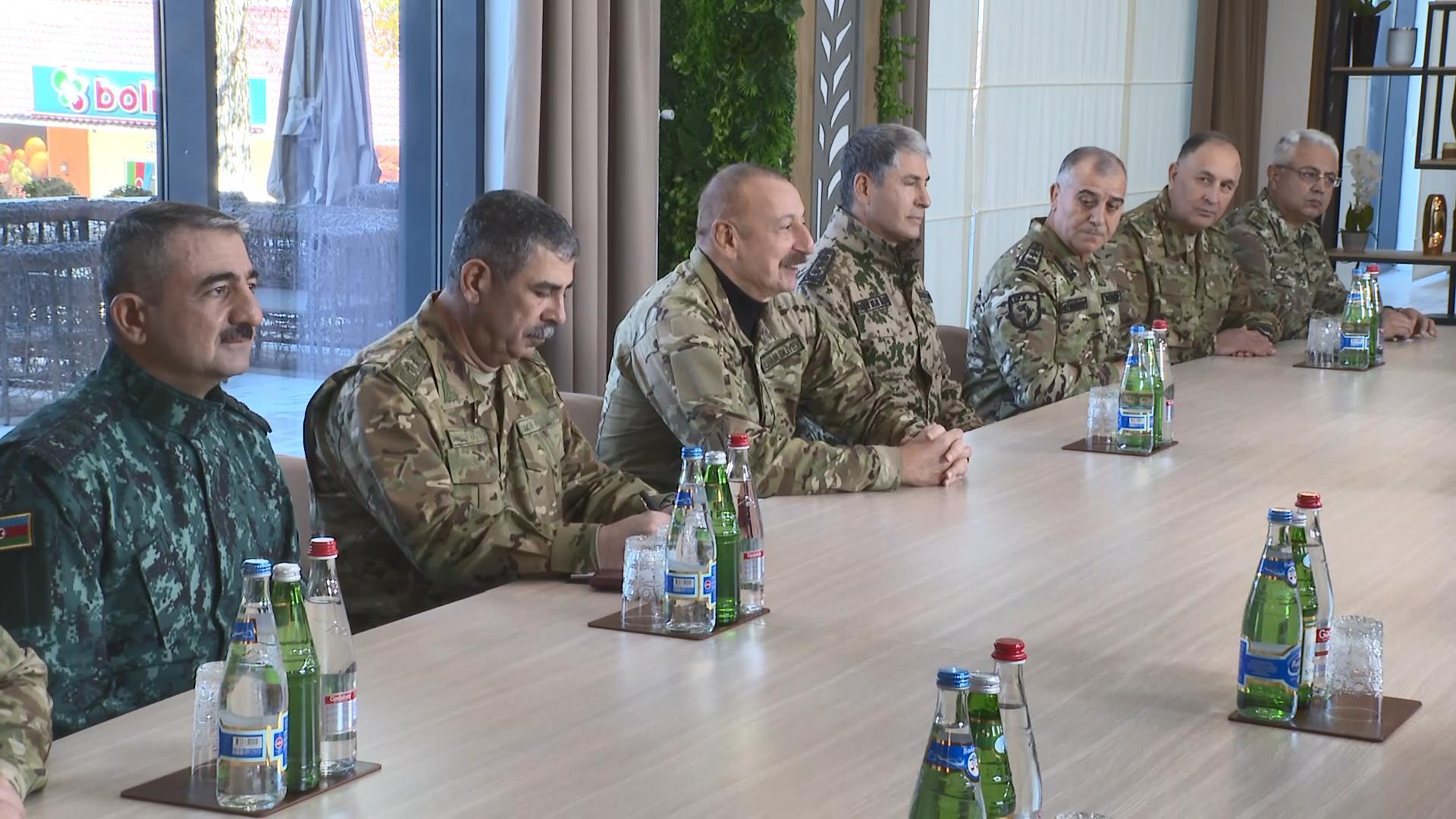 Bakan Akar, Azerbaycan Cumhurbaşkanı Aliyev tarafından kabul edildi