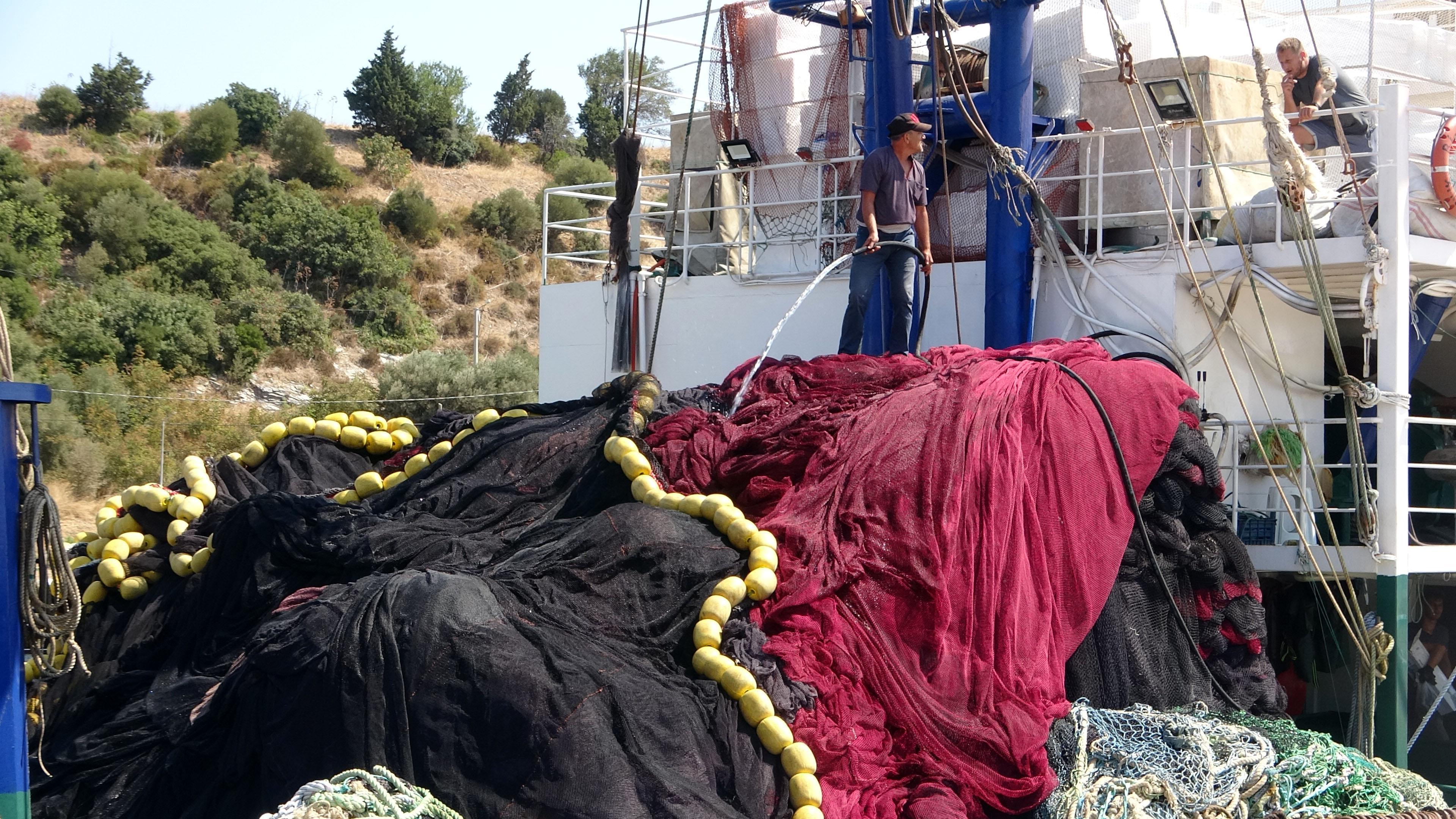 Çanakkale’de balıkçılar Vira bismillah diyerek denize açıldı