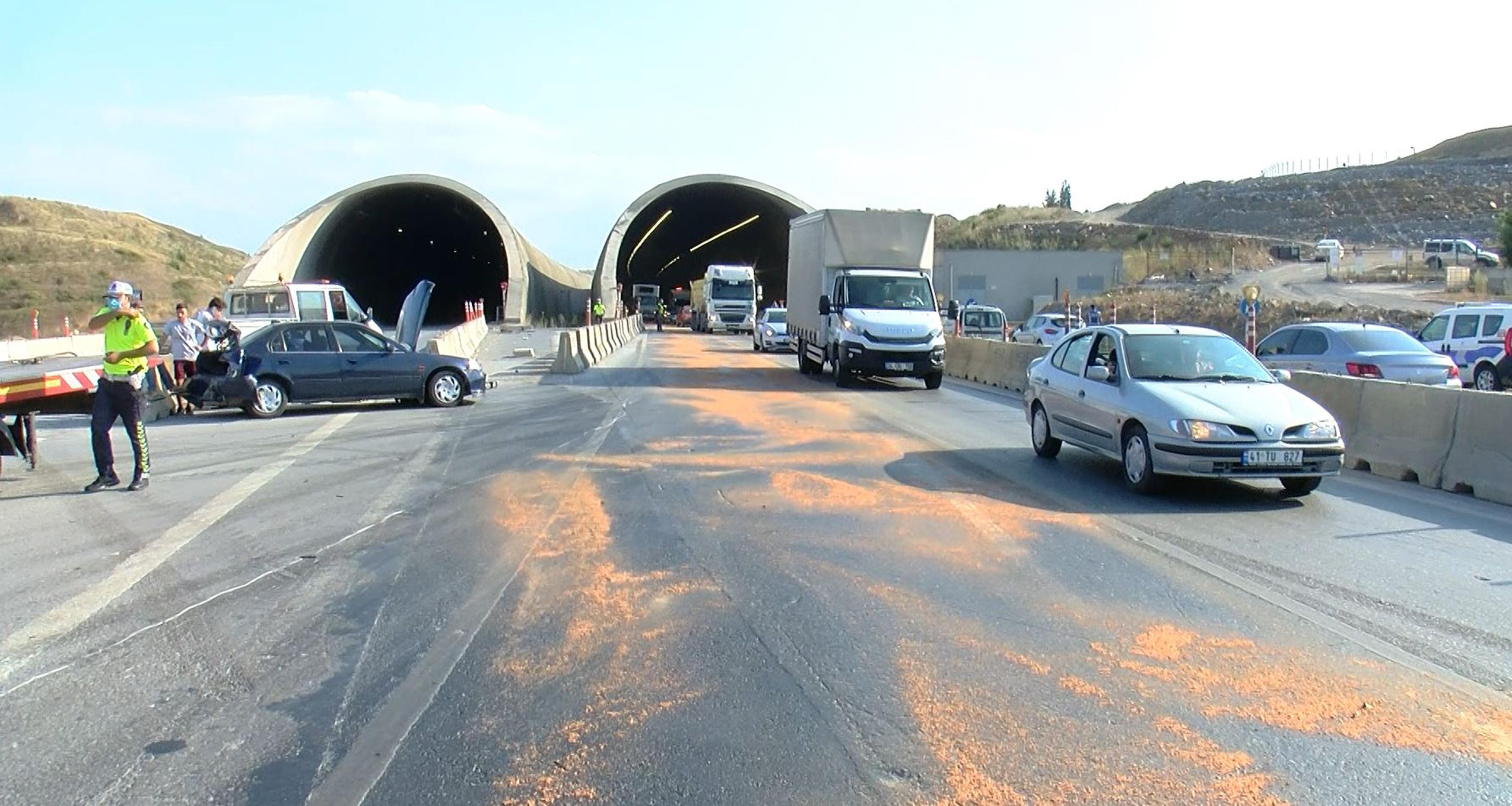 Sabiha Gökçen Bağlantı yolundaki tünelde zincirleme kaza