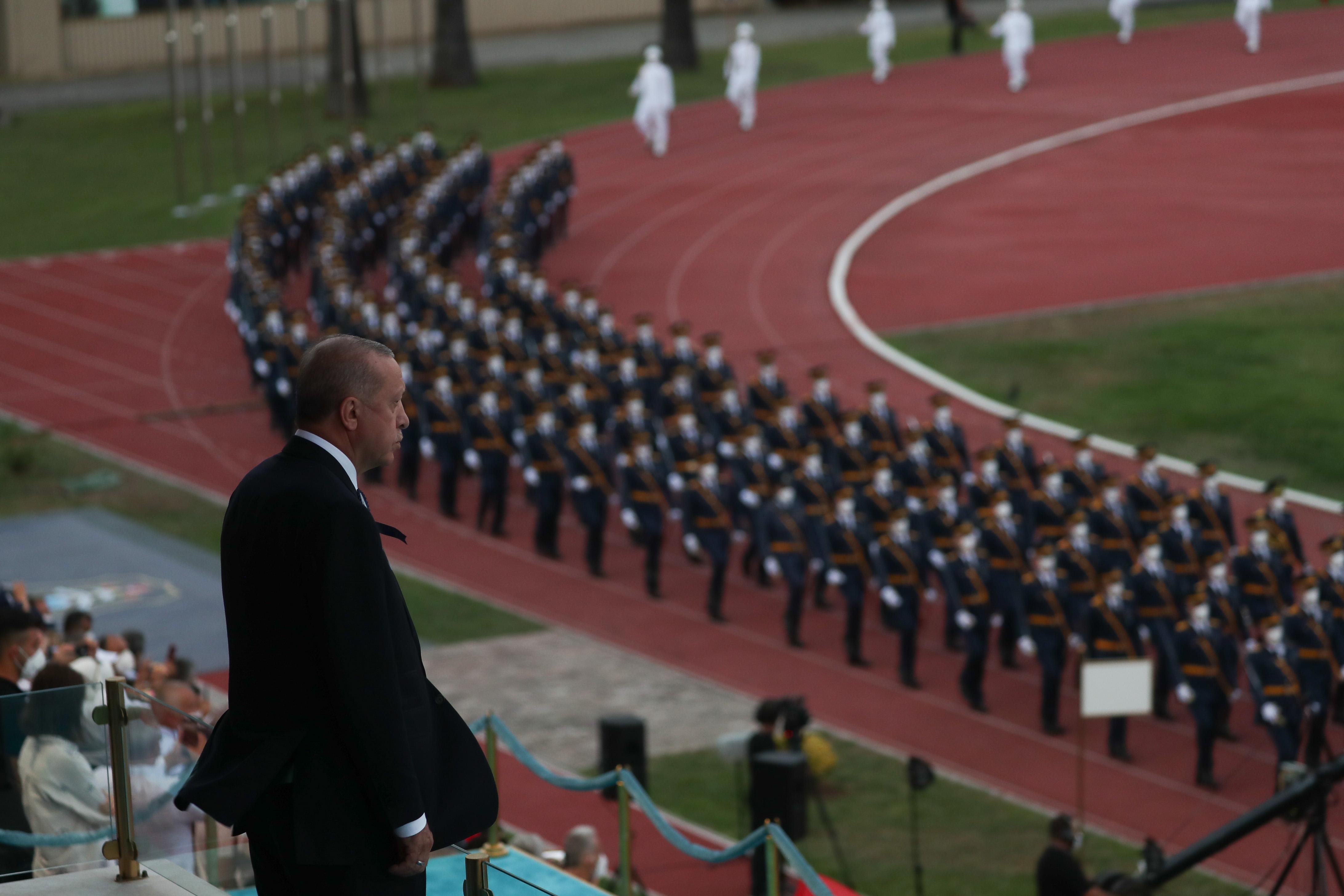 Cumhurbaşkanı Erdoğan MSÜ Deniz ve Hava Harp Okulu diploma törenine katıldı