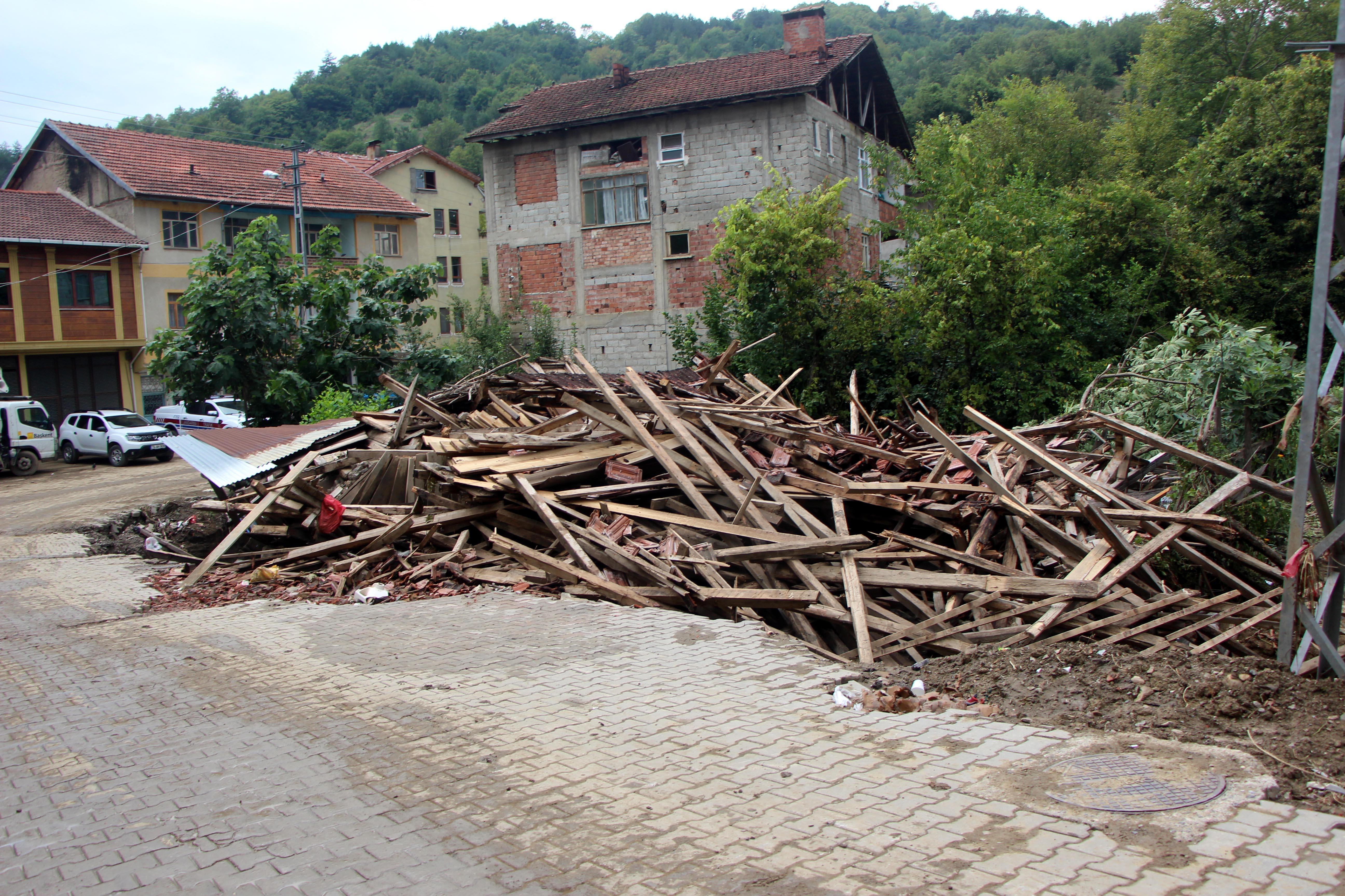 Bartında selde kaybolan kadının cansız bedeni bulundu