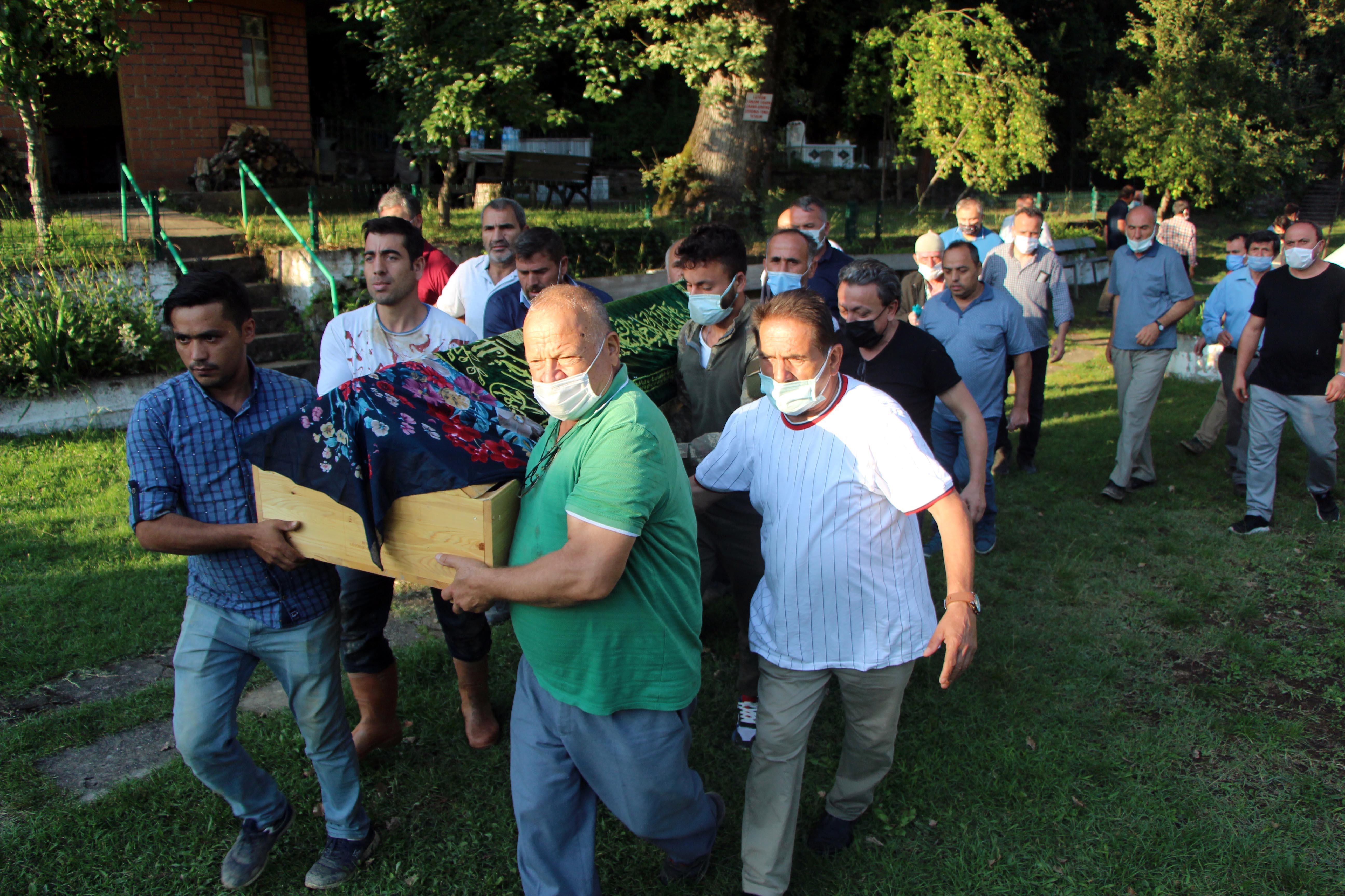 Bartında selde kaybolan kadının cansız bedeni bulundu