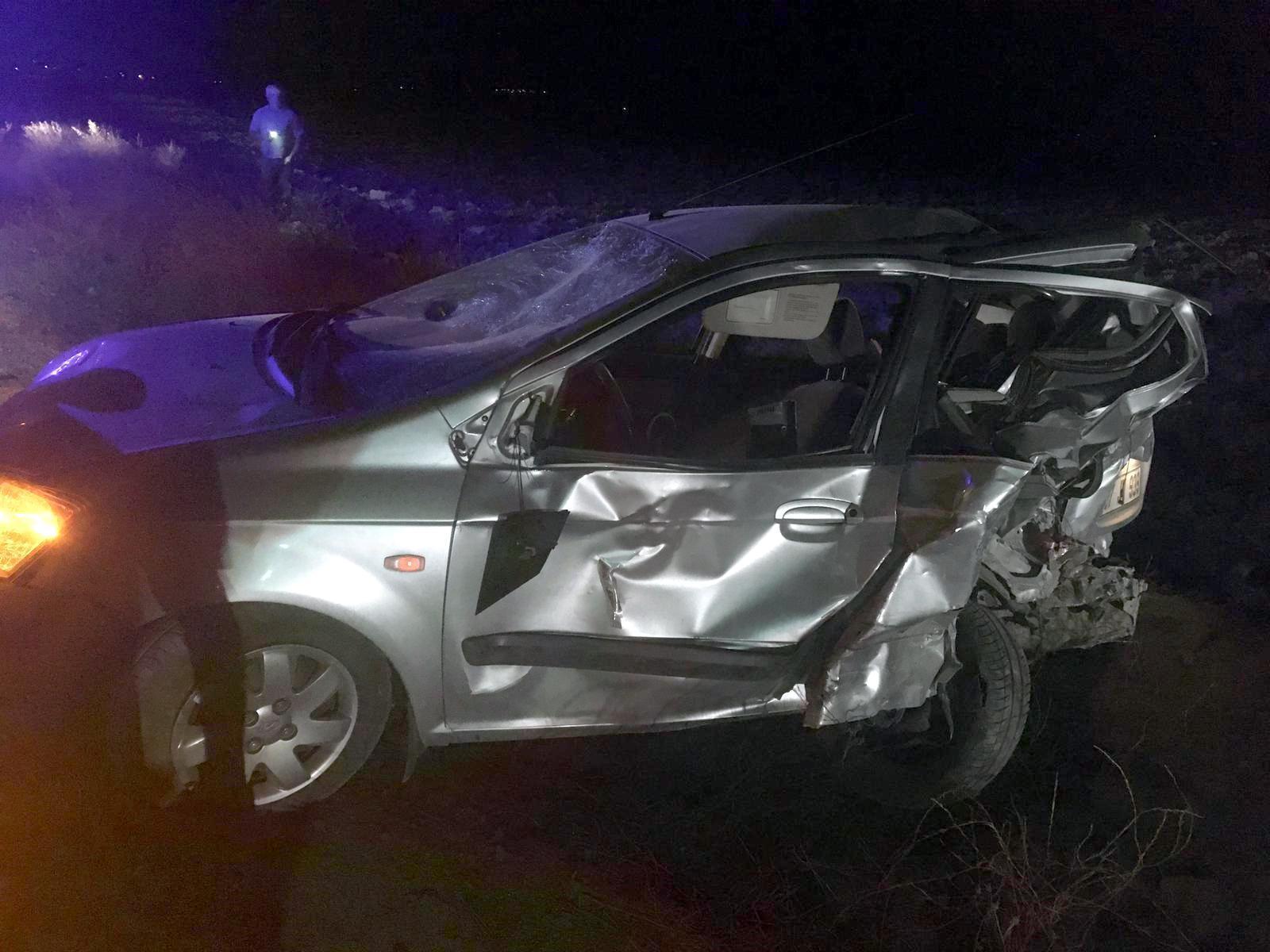 Kahreden kaza; anne öldü, eşi ve oğlu ağır yaralandı