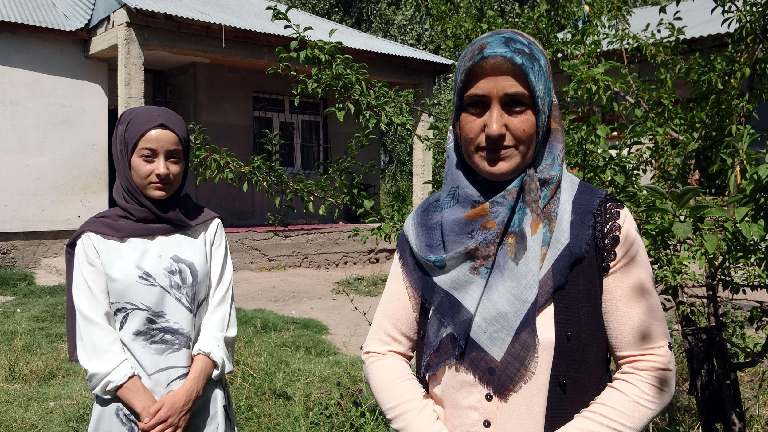 9 yıl dışarıdan okuyan Sema eczacılık fakültesini kazandı