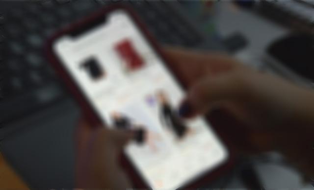 Uzmanından uyarı: İndirim günlerinde sahte kargo takip SMSlerine dikkat