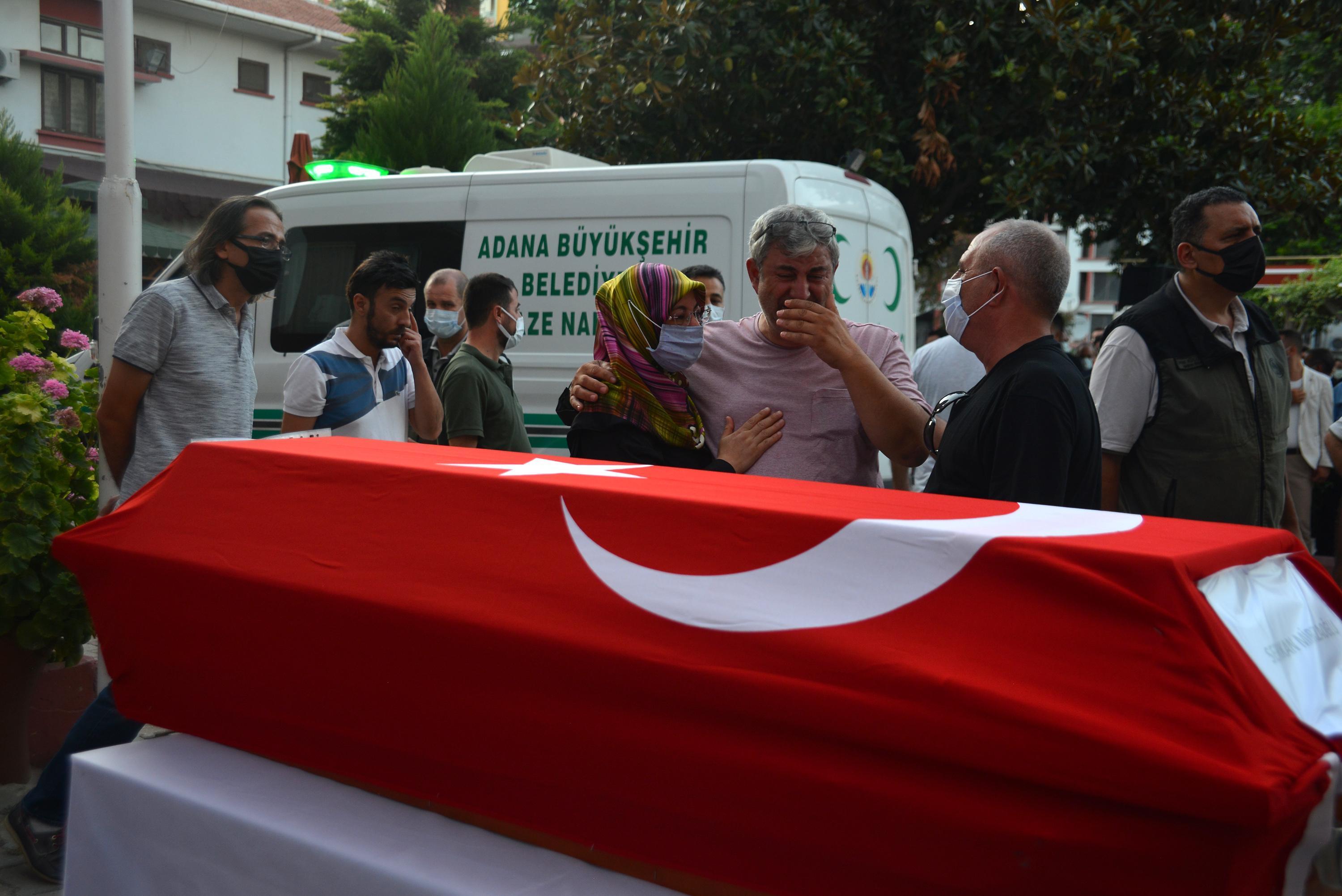 Uçak kazasında hayatını kaybedenlerin otopsisi devam ediyor