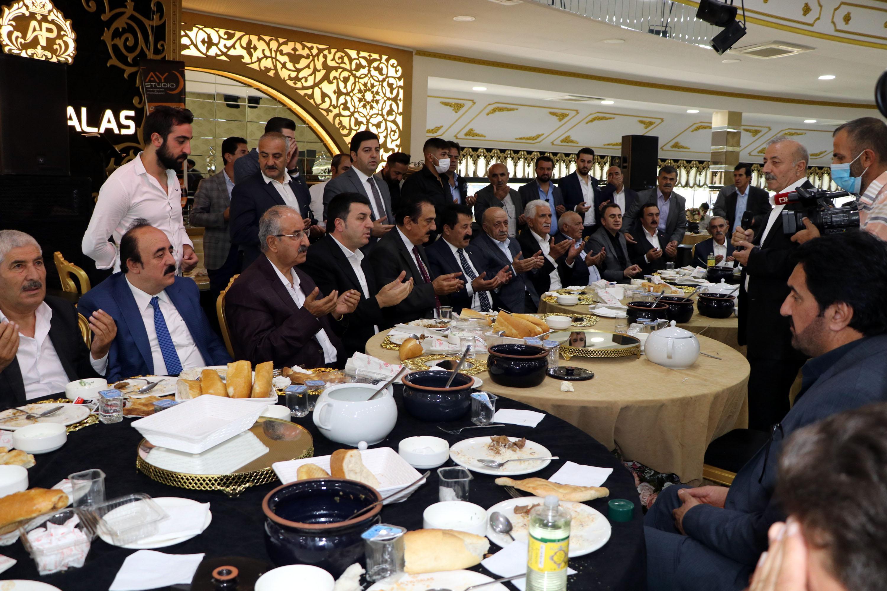 Vanlı aileler, Dünya Barış Gününde barıştılar