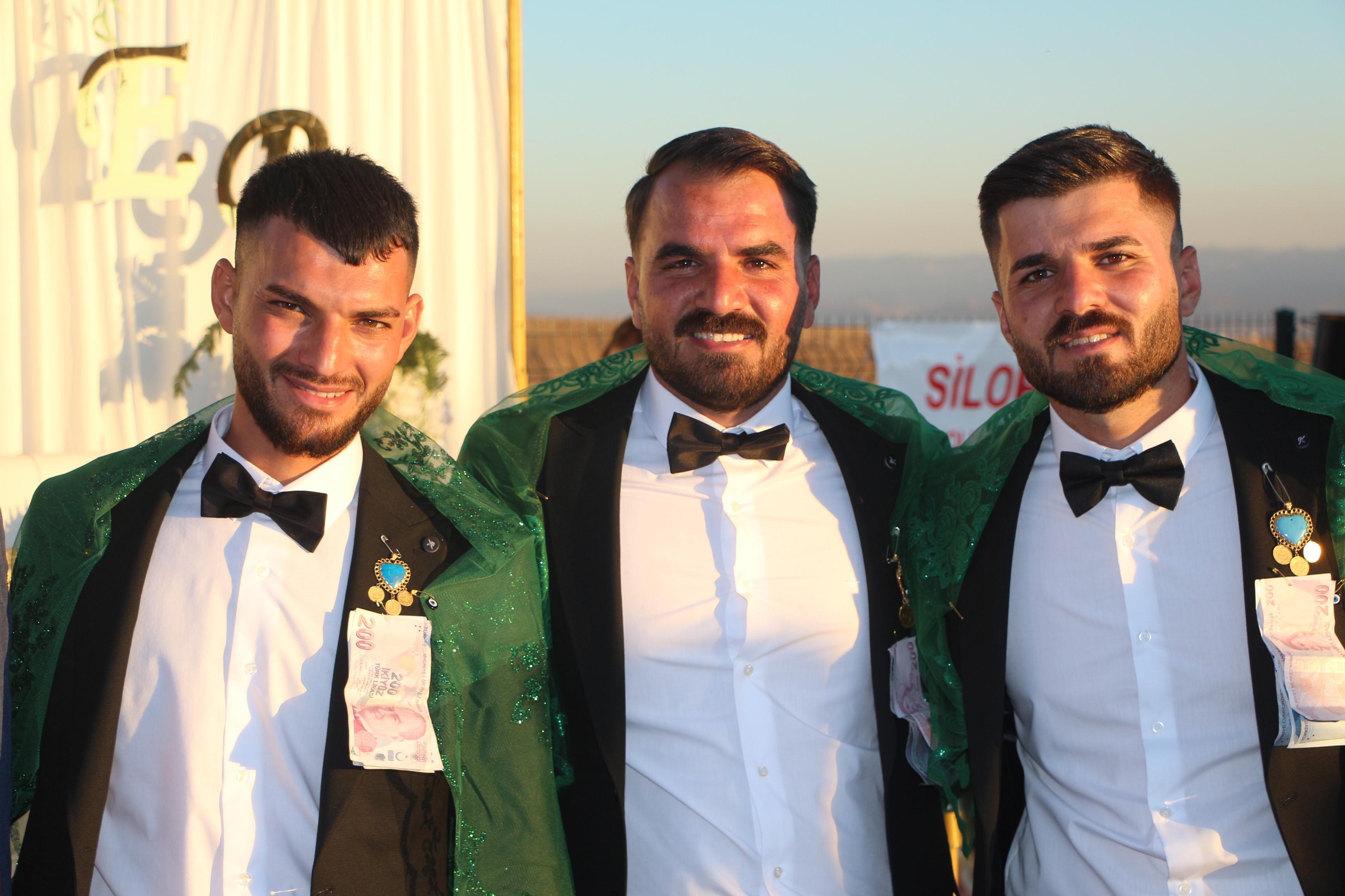 Şırnak’ta 3 kardeşe tek düğün