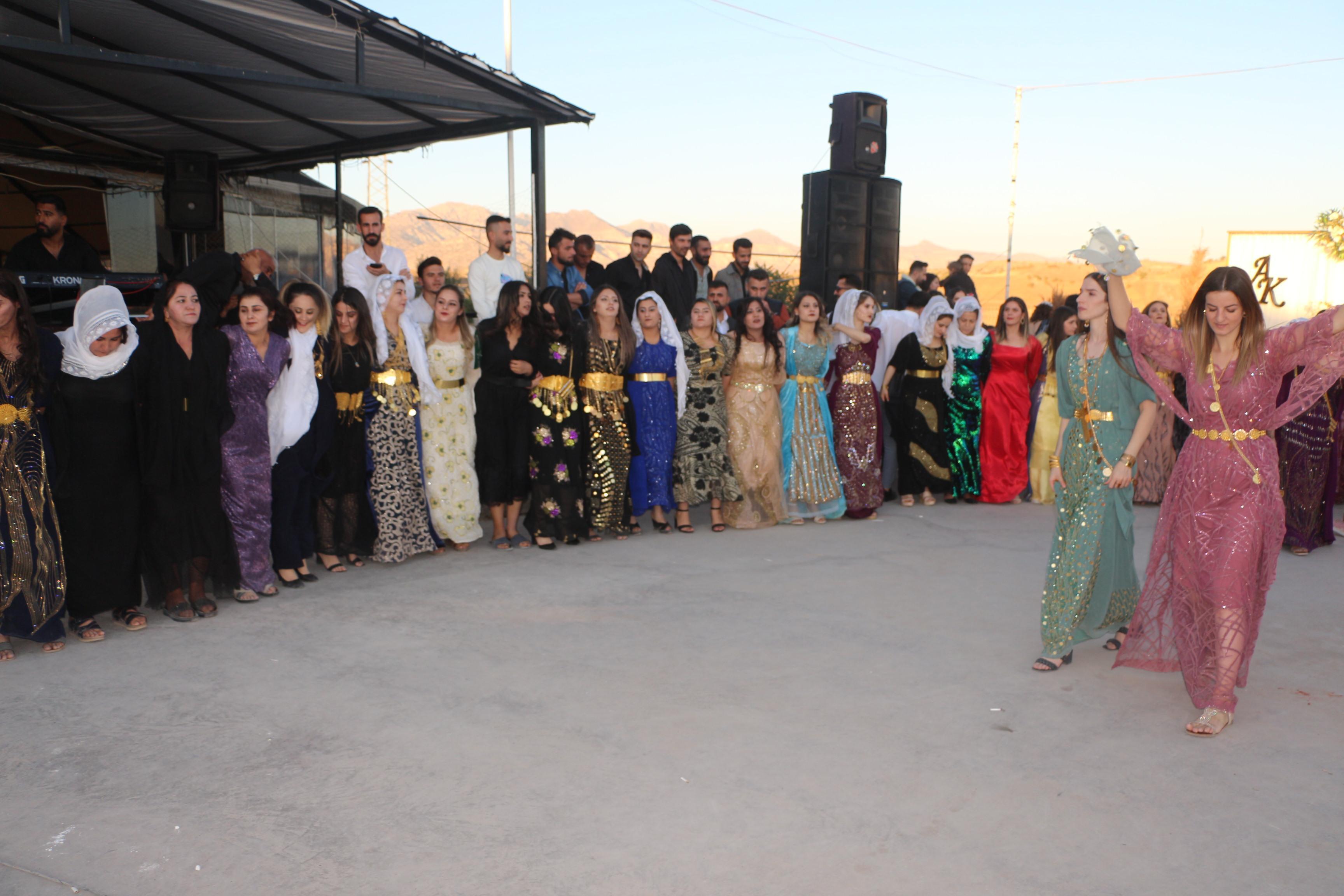 Şırnak’ta 3 kardeşe tek düğün