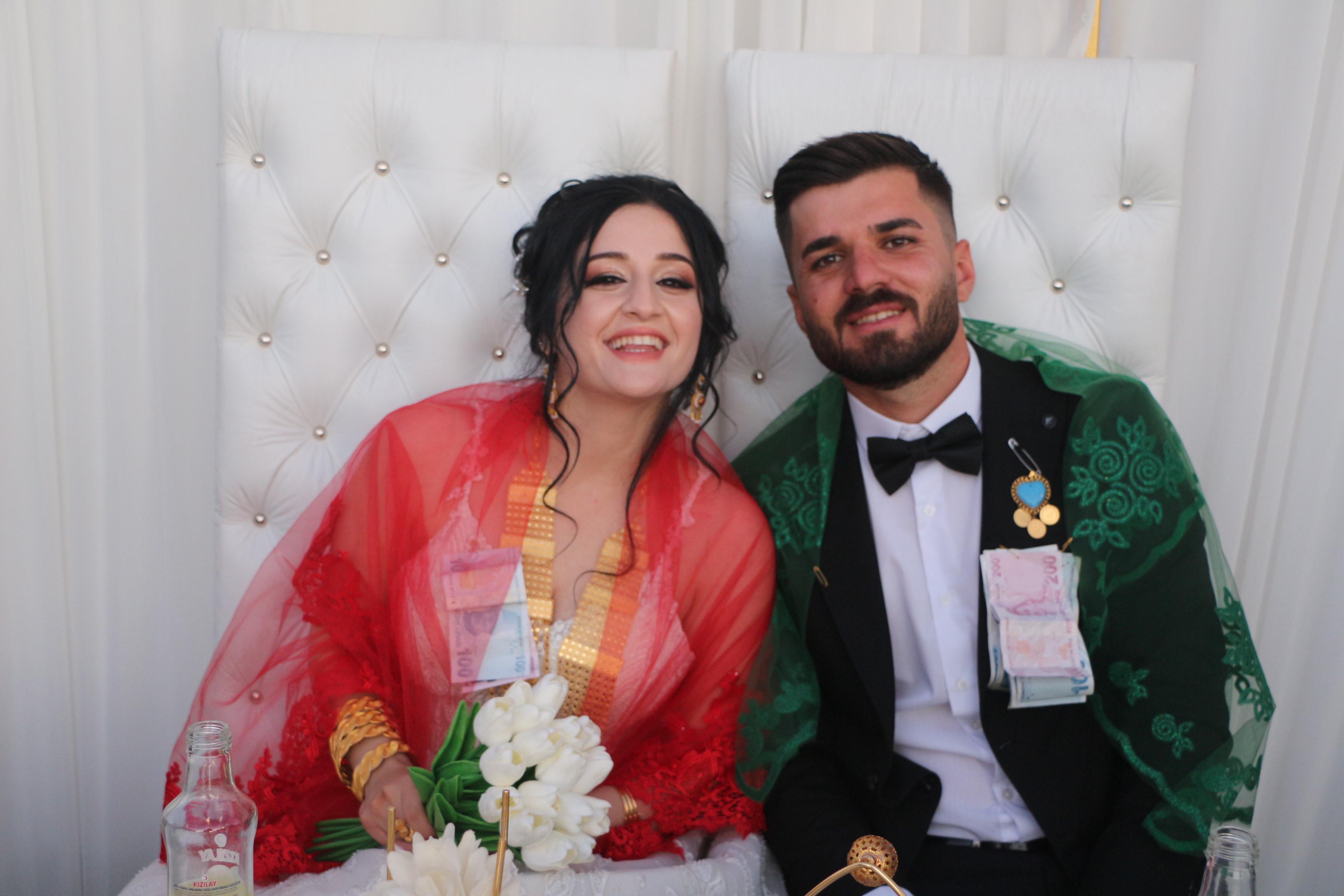 Şırnak’ta 3 kardeşe tek düğün