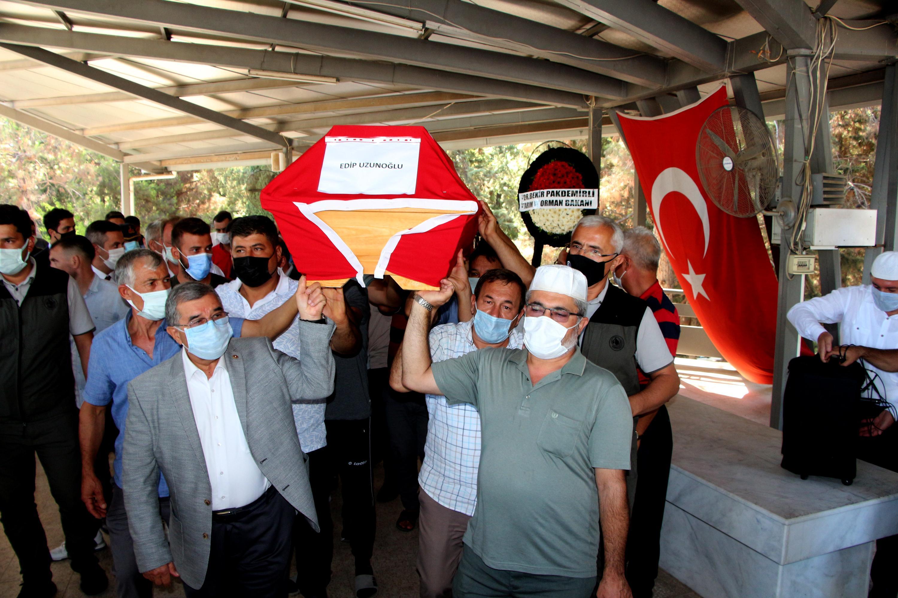 Düşen yangın söndürme uçağında ölen koordinatör, son yolculuğa uğurlandı