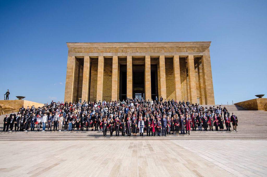 Ankara Üniversitesi’nde ‘Bilim Ateşi’ yakıldı