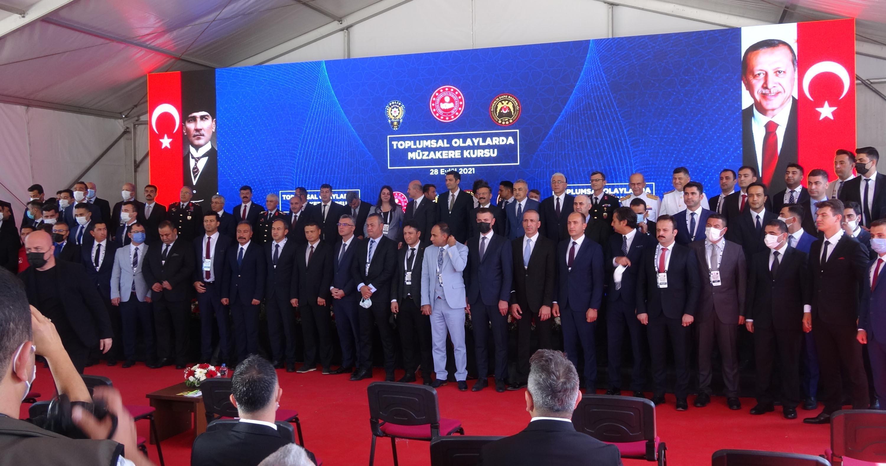 Bakan Soylu: Yurt eylemlerine katılan 2 bin 57 kişiden 310u öğrenci, bunların da başvurusu yok