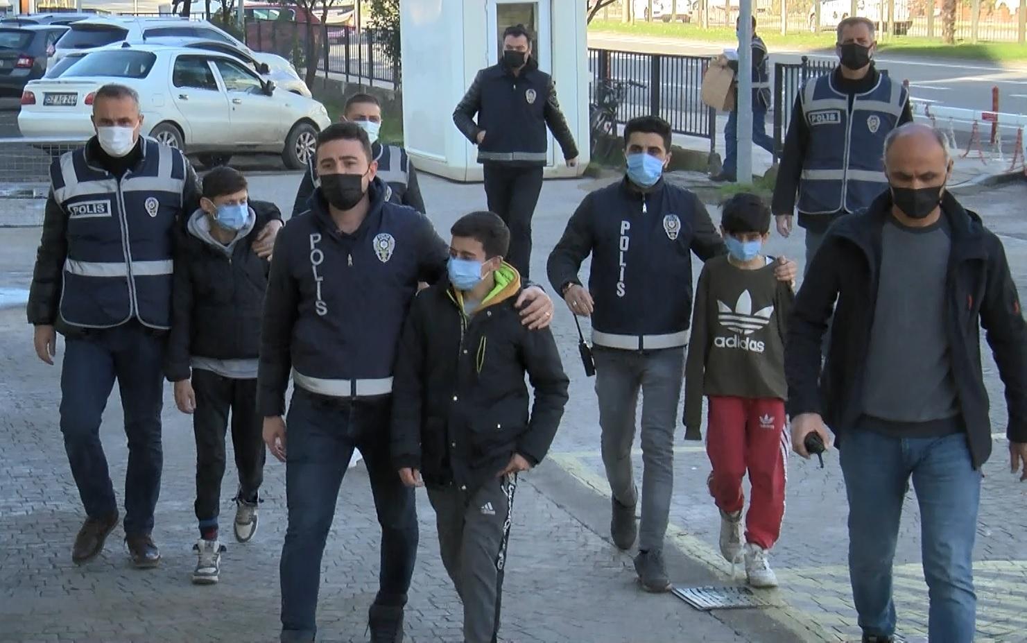 Ordudan çaldıkları otomobille İstanbulda yakalanan 3 çocuk tutuklandı