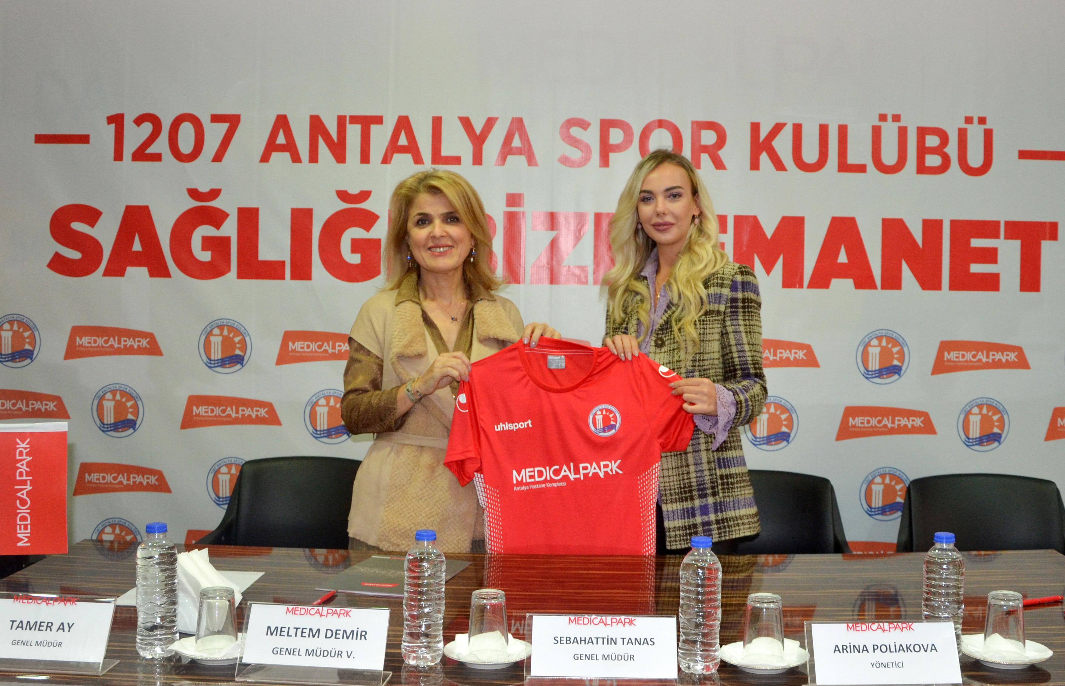 1207 Antalyaspor Kadın Futbol Kulübüne sağlık sponsoru