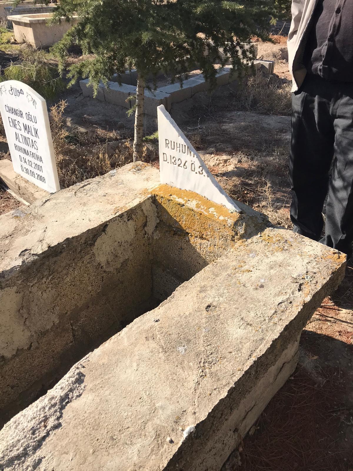 Niğdede mezar taşları kırıldı; saldırganlar aranıyor