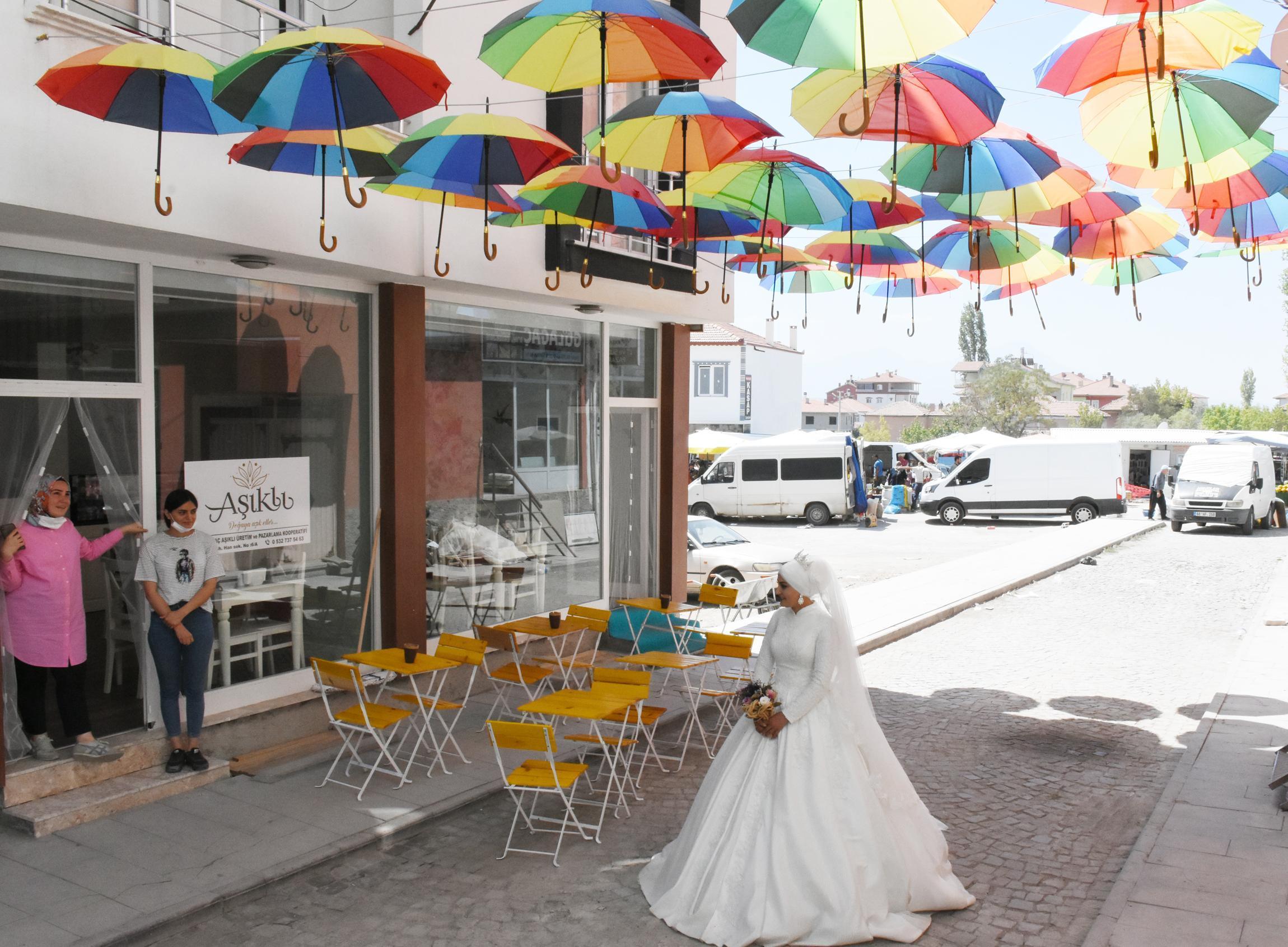 Kaymakam Elif, 55 kadını iş sahibi yaptı