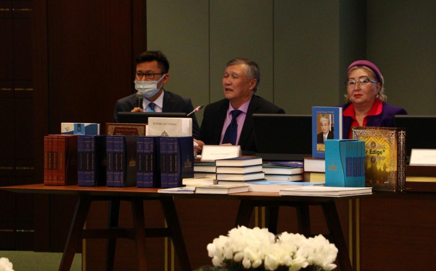 Kazakistandan Cumhurbaşkanlığı Millet Kütüphanesine 200 kitap