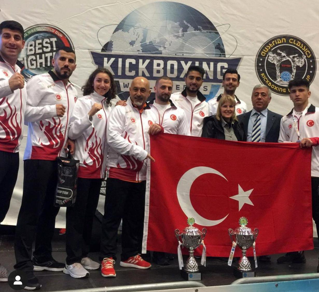 Aşçılıktan dünya kick boks şampiyonluğuna