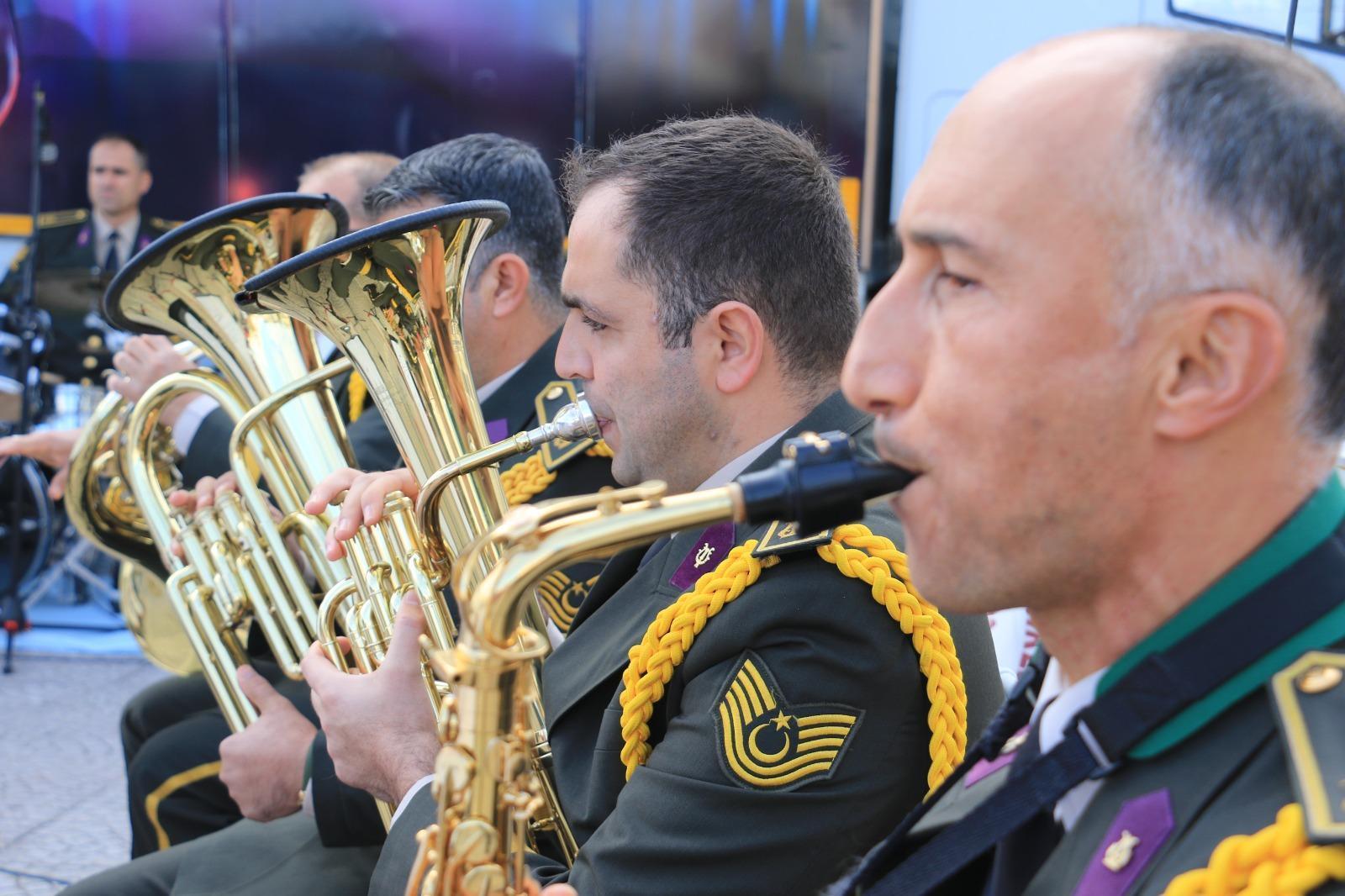 Samsunda 29 Ekim kutlamaları, bando konseri ile başladı