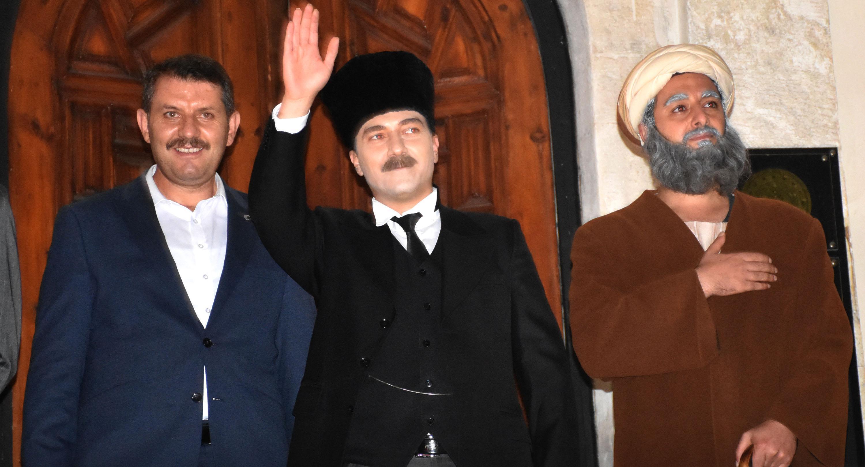 Atatürkün Sivasa gelişi, temsili olarak canlandırıldı