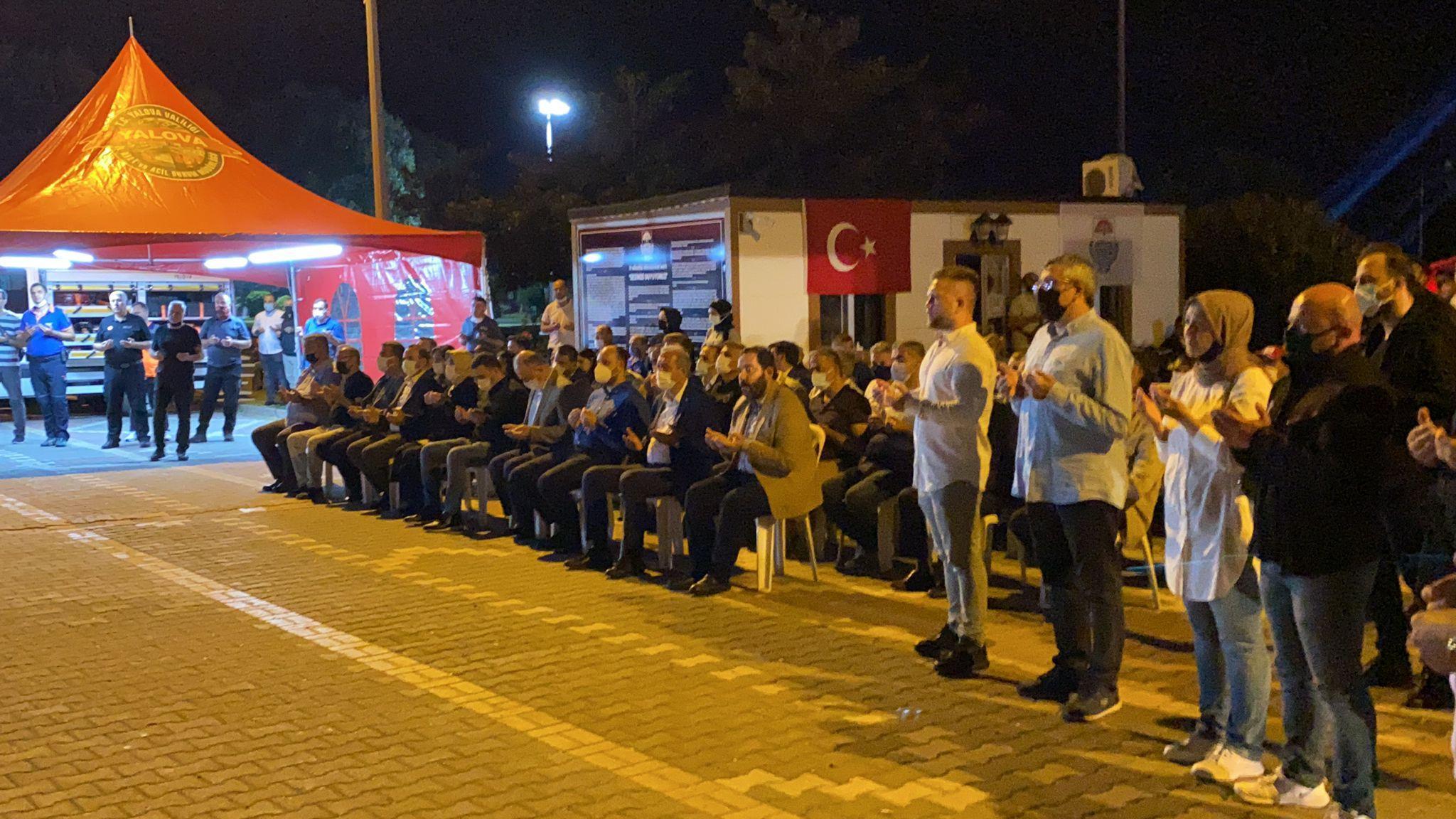 17 Ağustos depreminde yaşamını yitirenler törenlerle anıldı