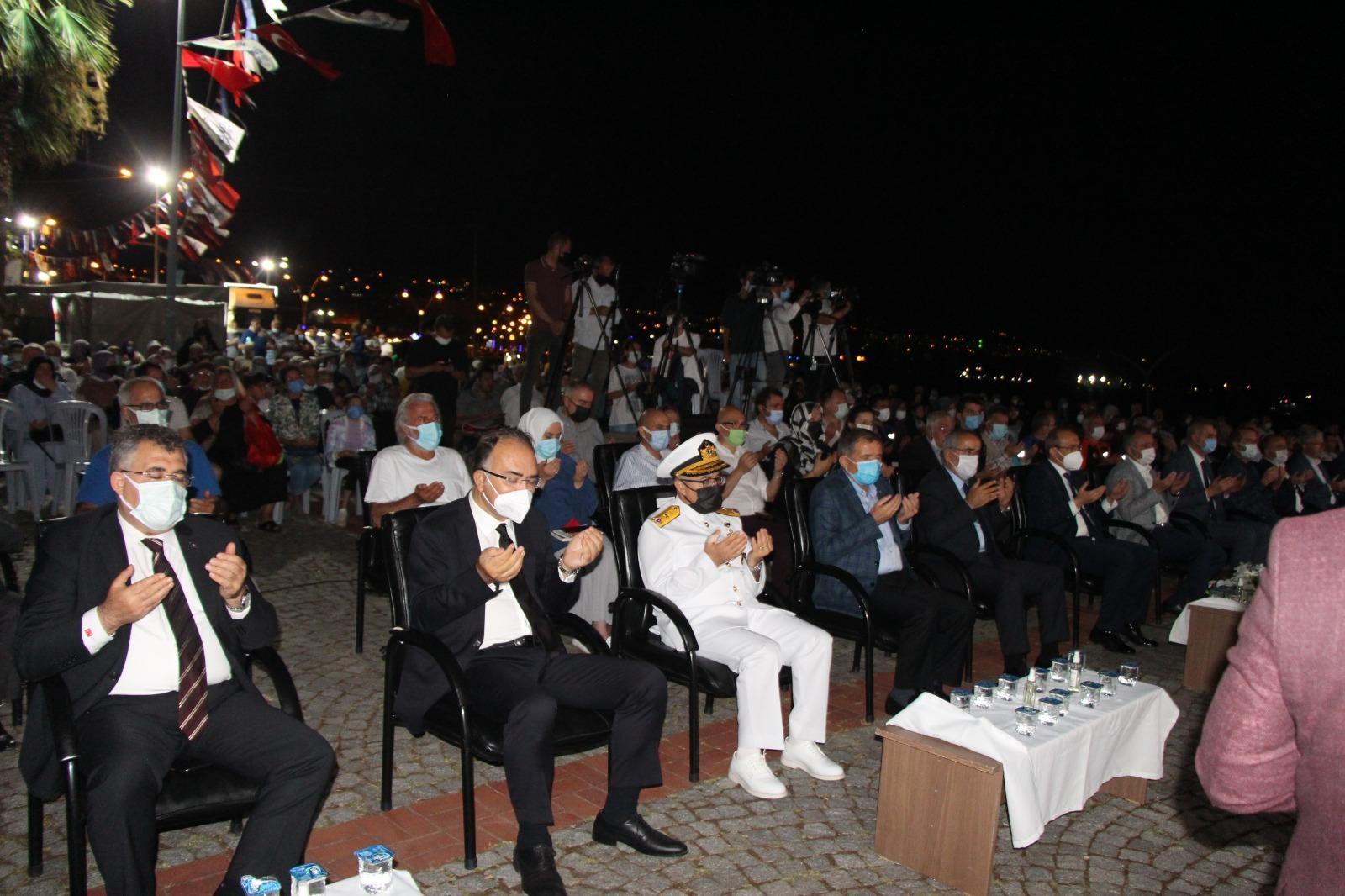 17 Ağustos depreminde yaşamını yitirenler törenlerle anıldı